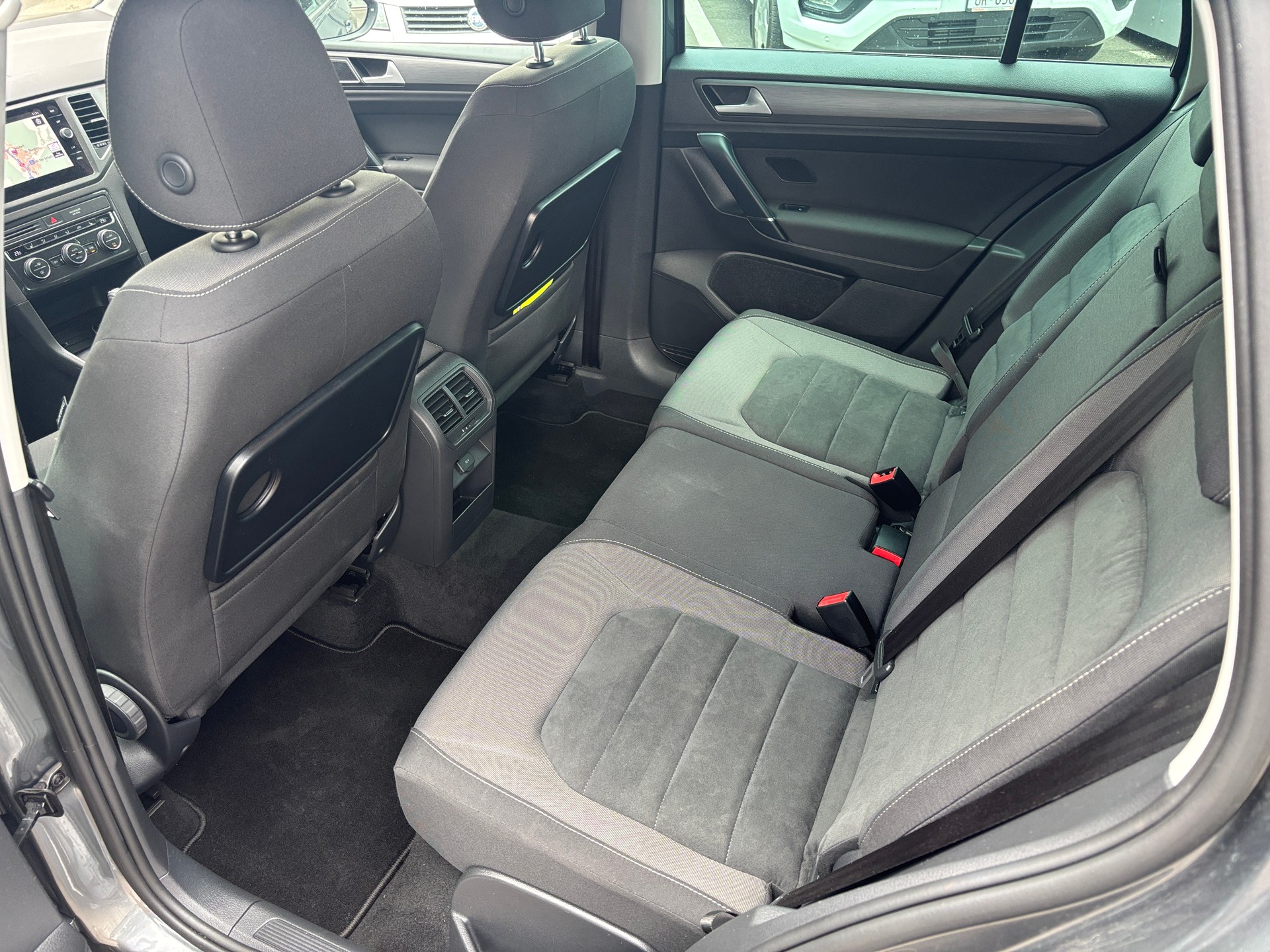 VW Golf Sportsvan 1.5 TSI EVO Comfortline DSG-image-5