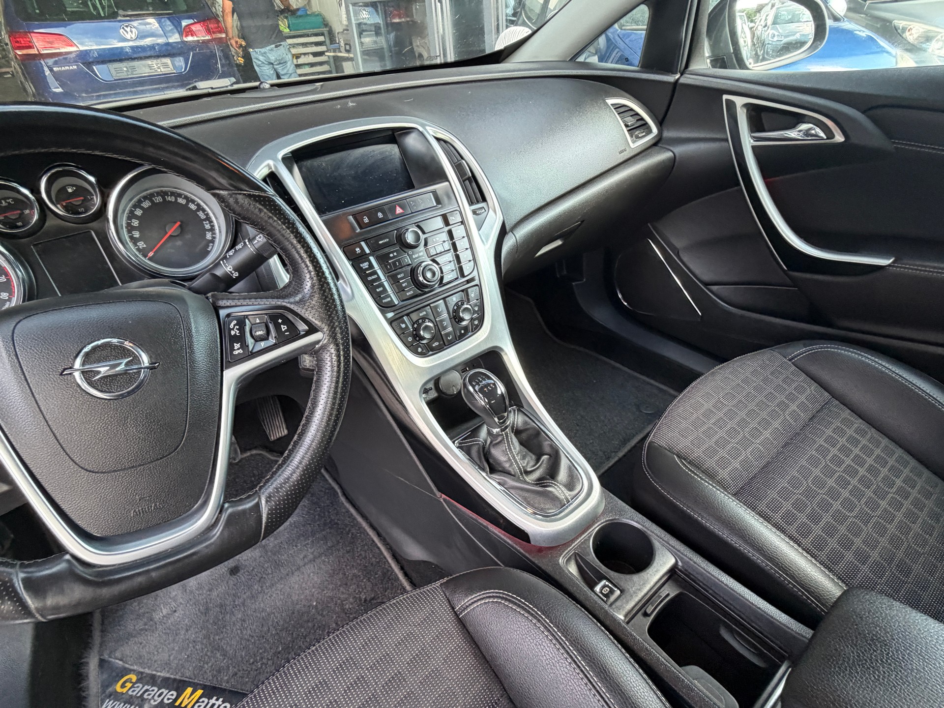 OPEL Astra GTC 1.4i 16V Turbo Sport-image-8