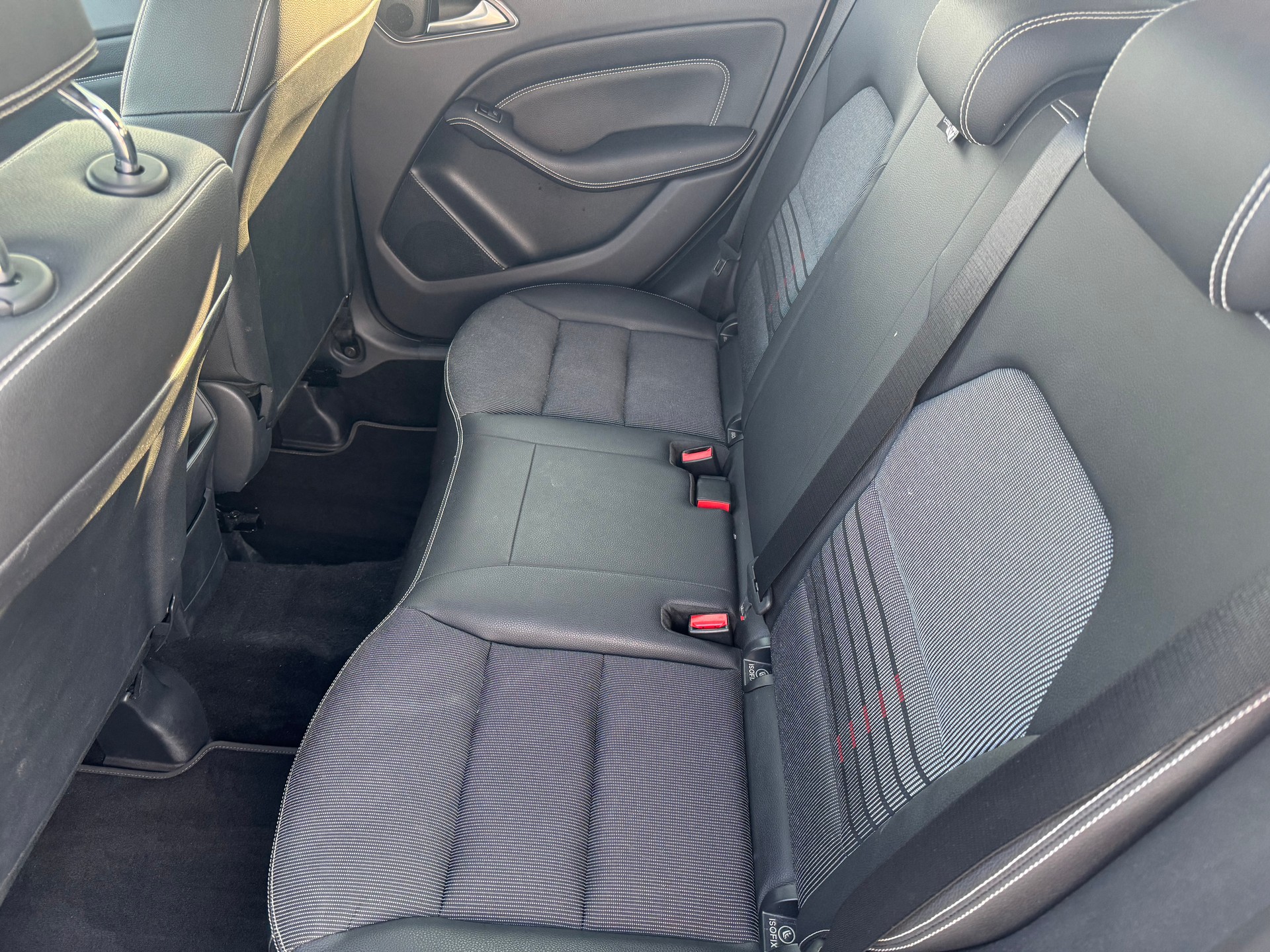 MERCEDES-BENZ B 220 CDI Urban 4Matic 7G-DCT-image-8