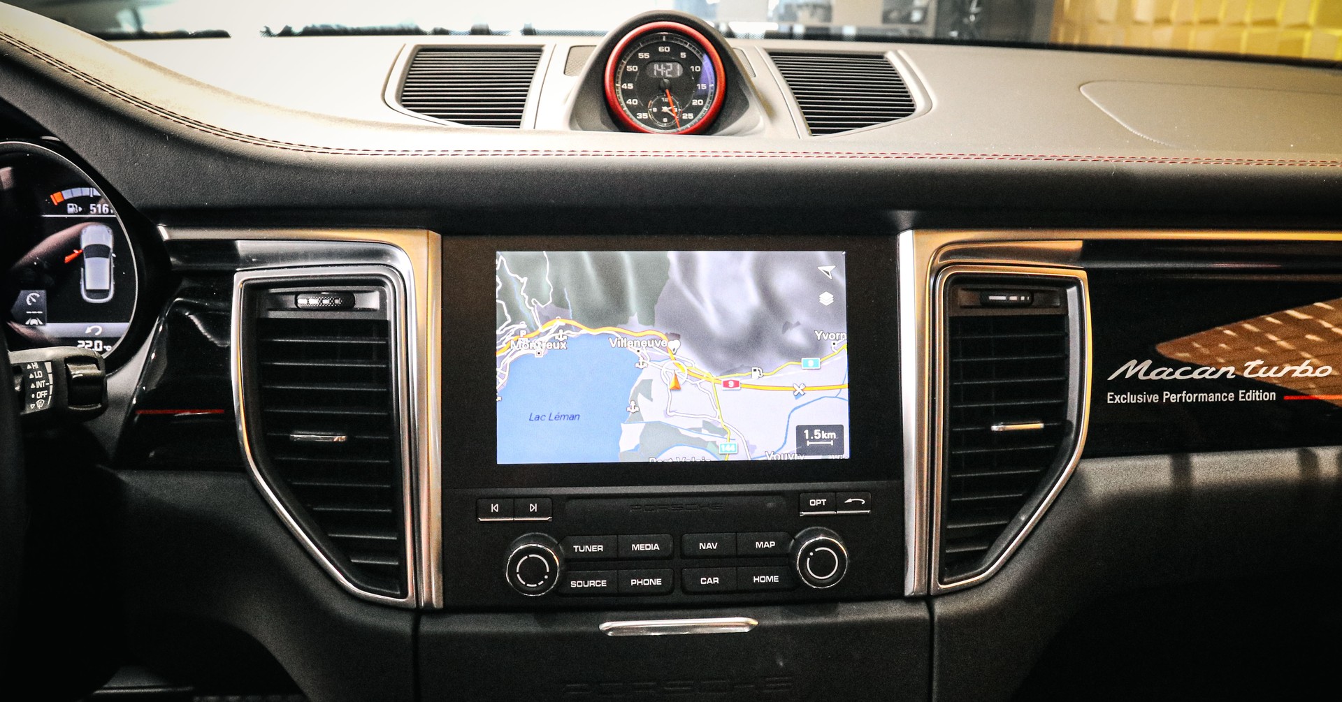 PORSCHE Macan Turbo Exclusive Performance Edition PDK-image-20