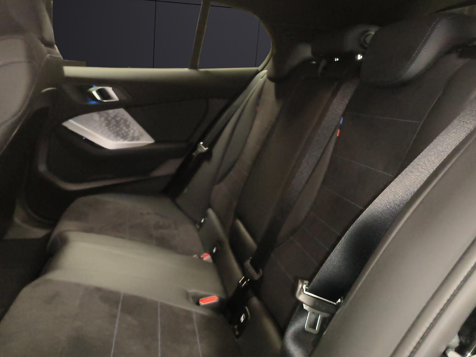 BMW 123 xDrive-image-12