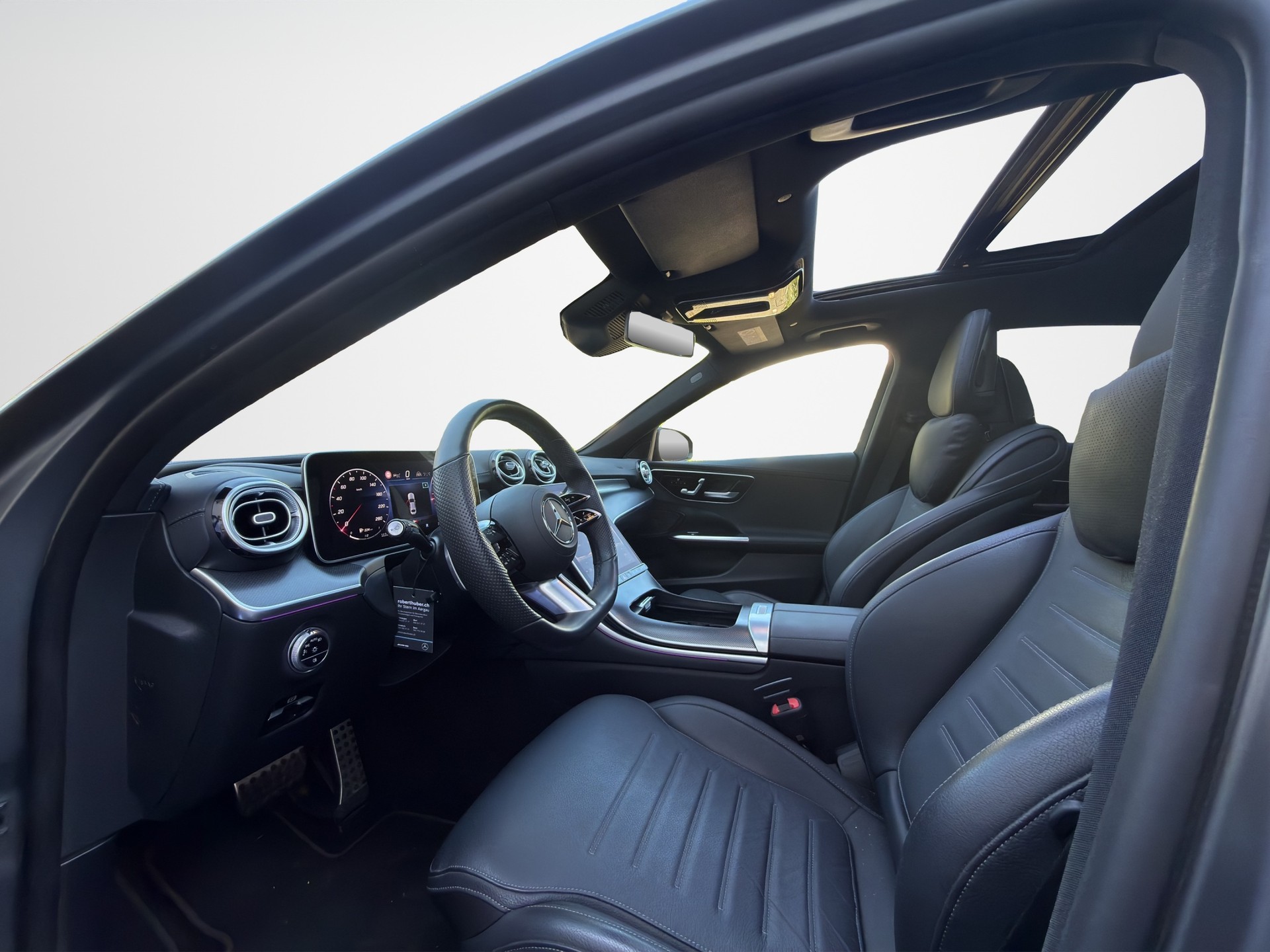 MERCEDES-BENZ C 300 d AMG Line-image-7