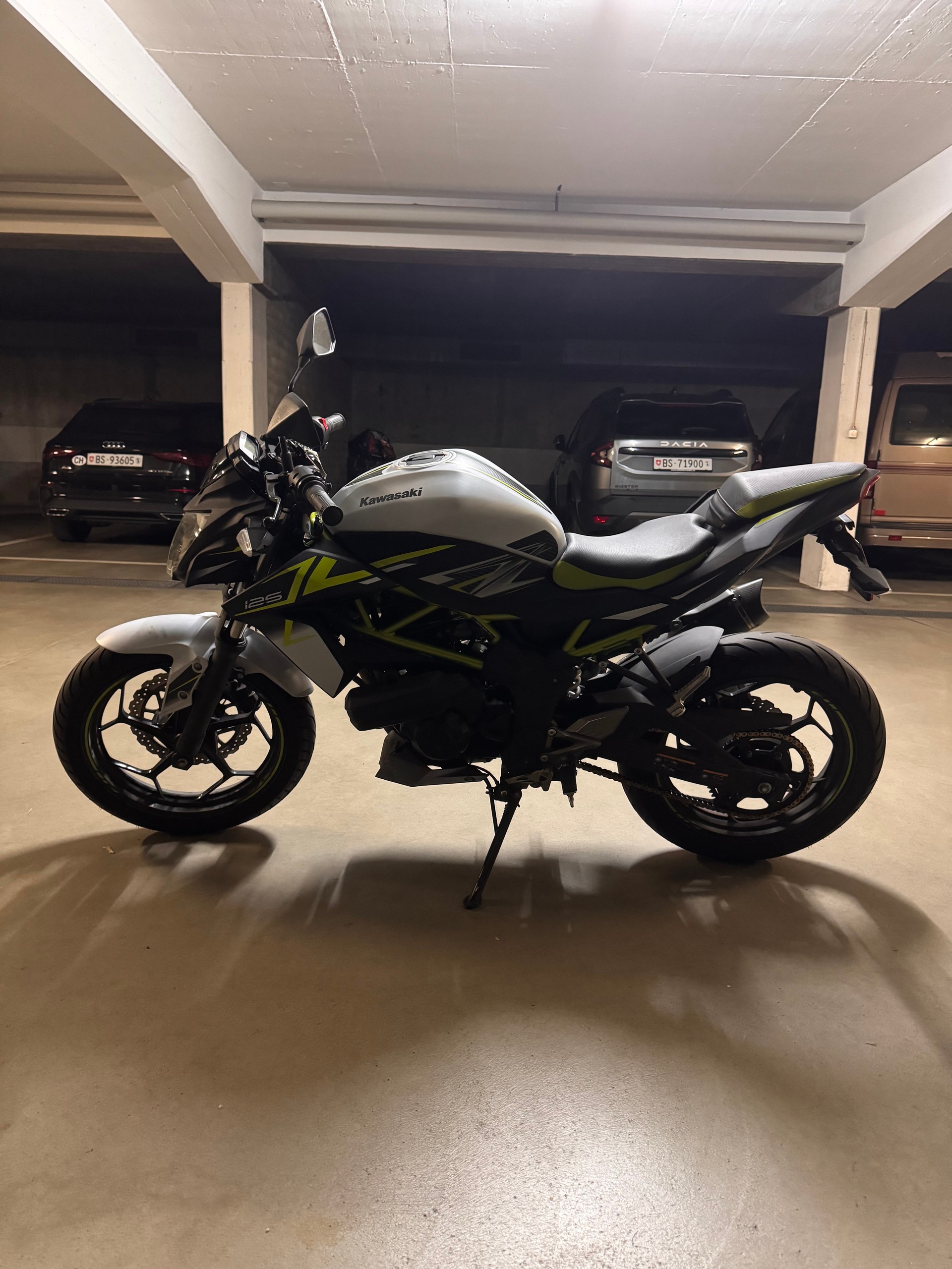 KAWASAKI Z 125-image-3