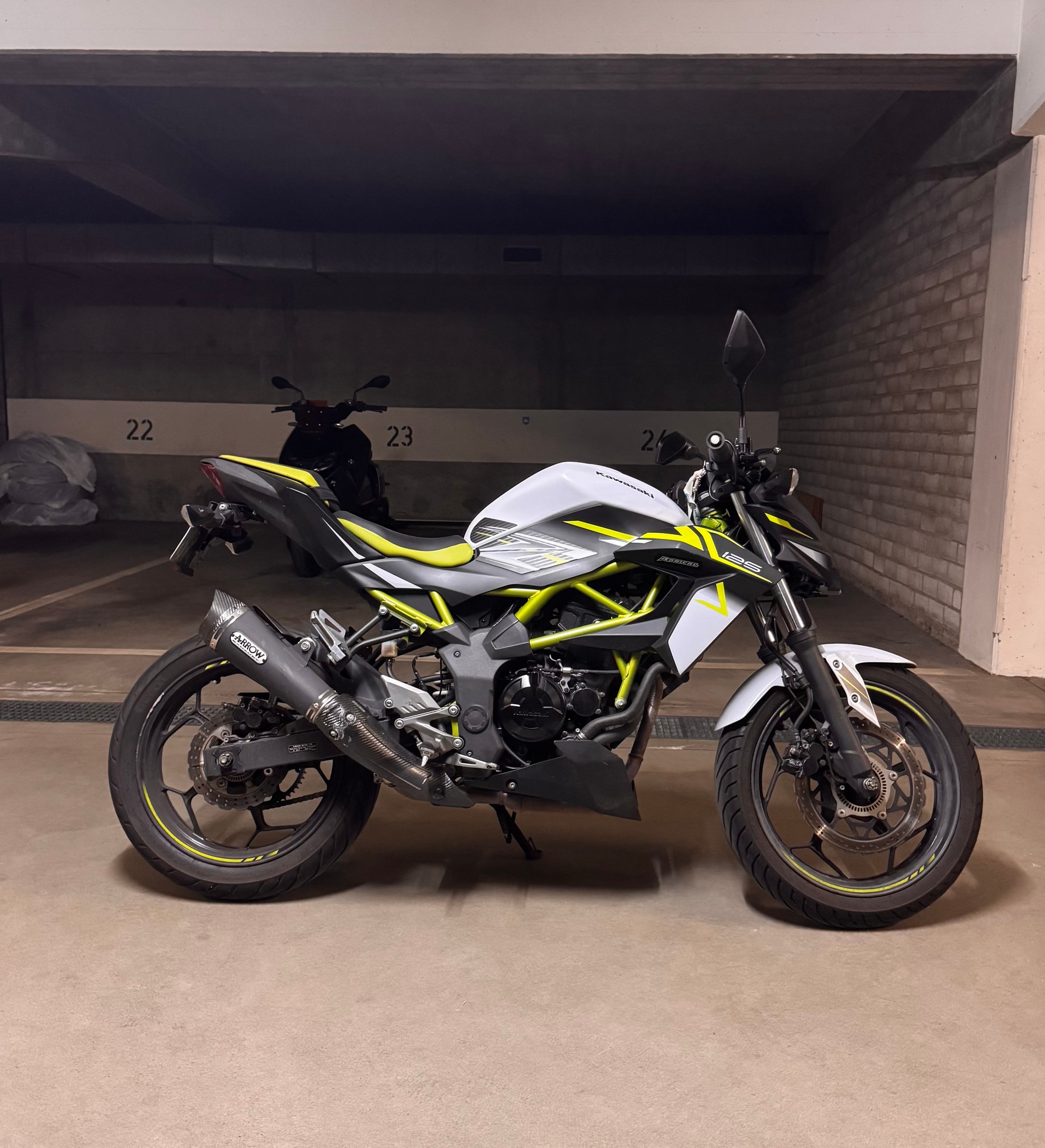 KAWASAKI Z 125-image-0