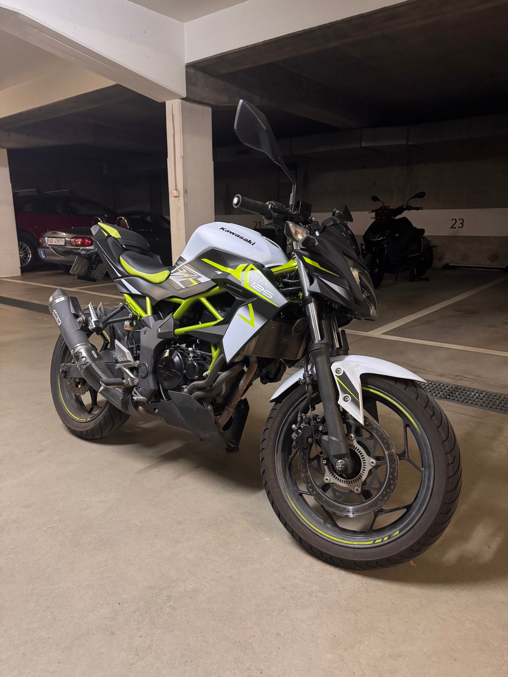 KAWASAKI Z 125-image-1