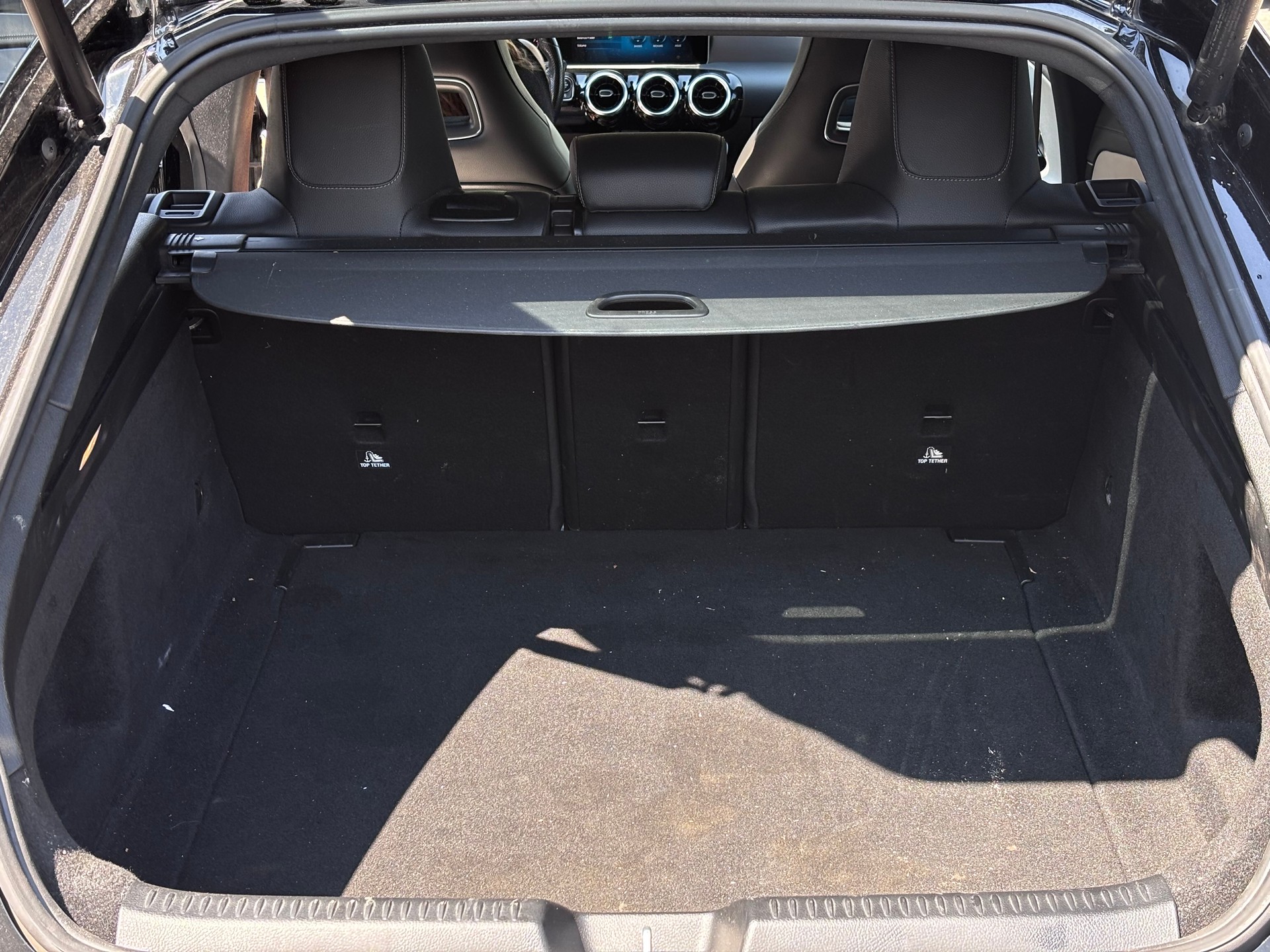 MERCEDES-BENZ CLA Shooting Brake 220 7G-DCT AMG Line-image-22