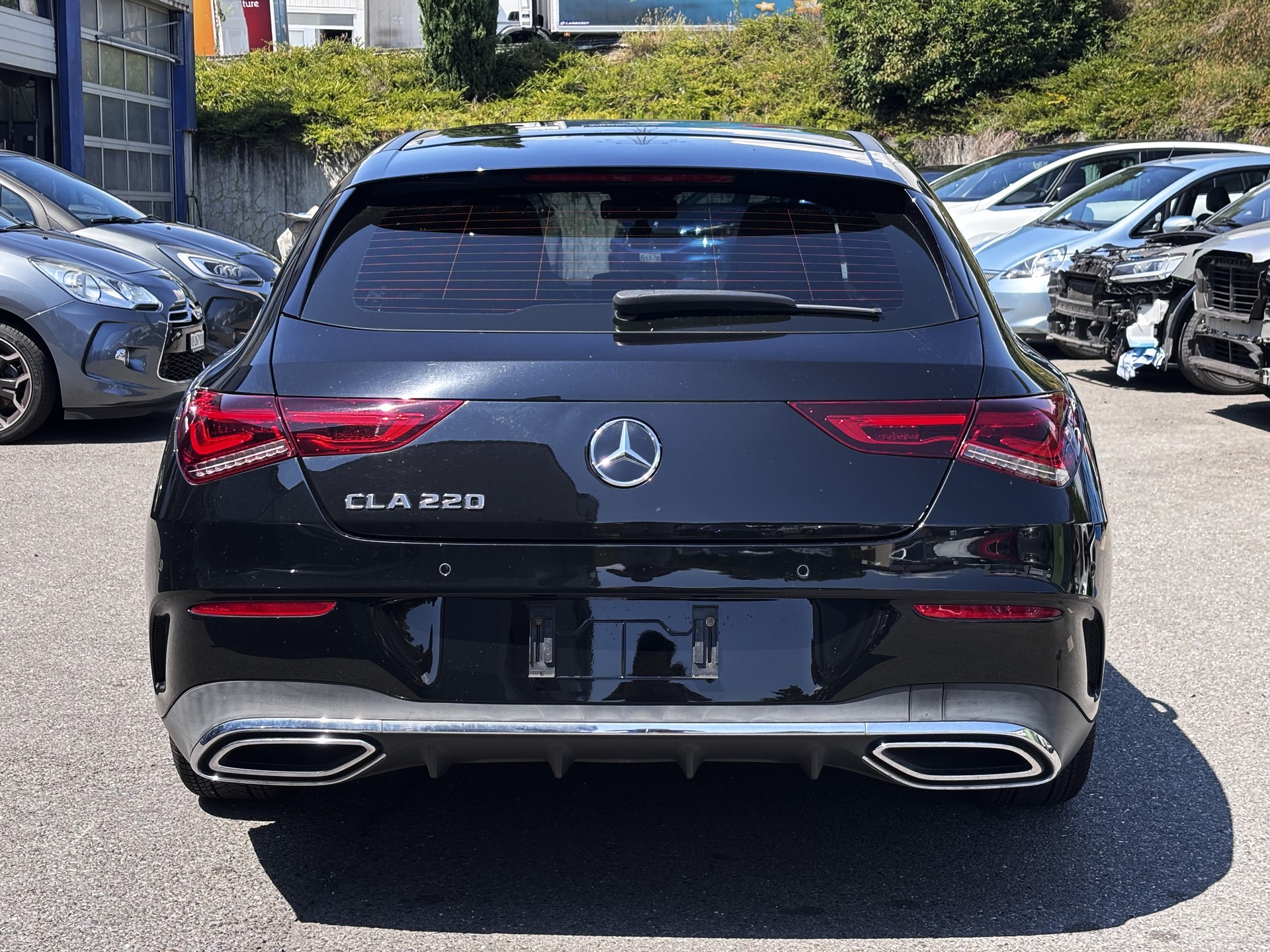 MERCEDES-BENZ CLA Shooting Brake 220 7G-DCT AMG Line-showroom-element-3