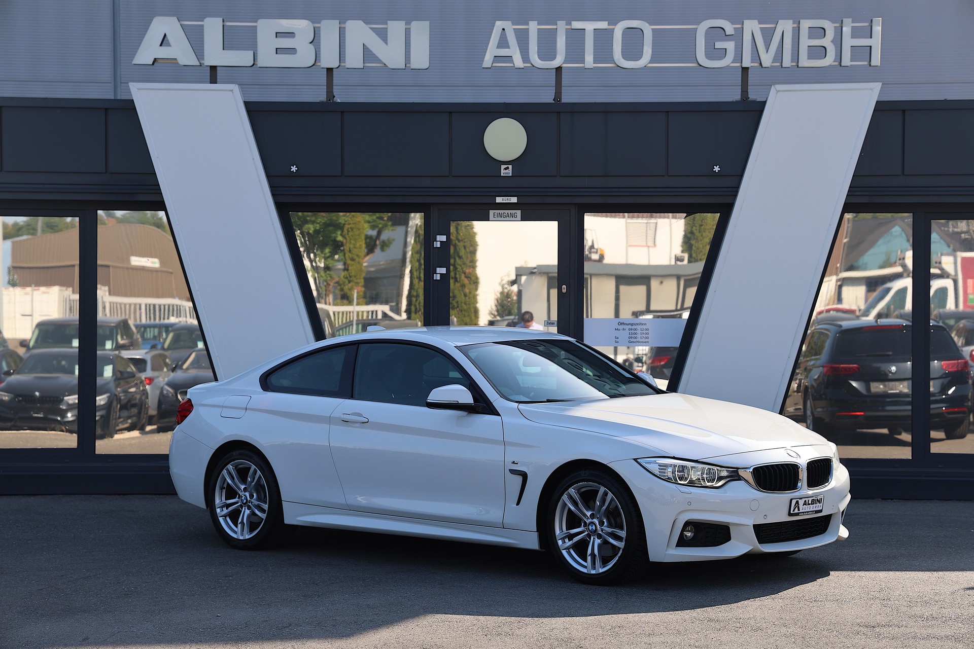 BMW 428i xDrive SAG Coupé-showroom-element-1