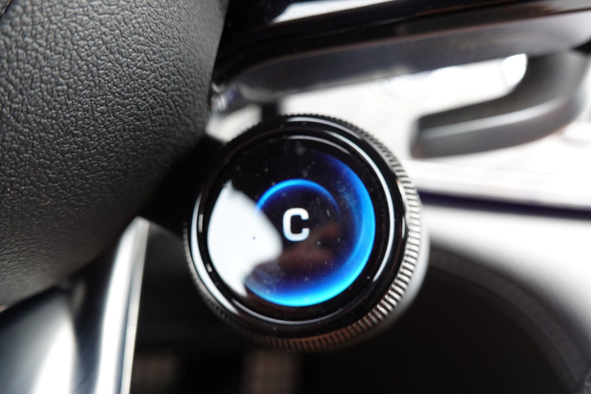 MERCEDES-BENZ AMG GT 4 53 4Matic+ Executive Speedshift MCT - "CH Auto * Pack AMG Night * Son Burmester * Sièges Electrique *Head-Up Display"-image-14