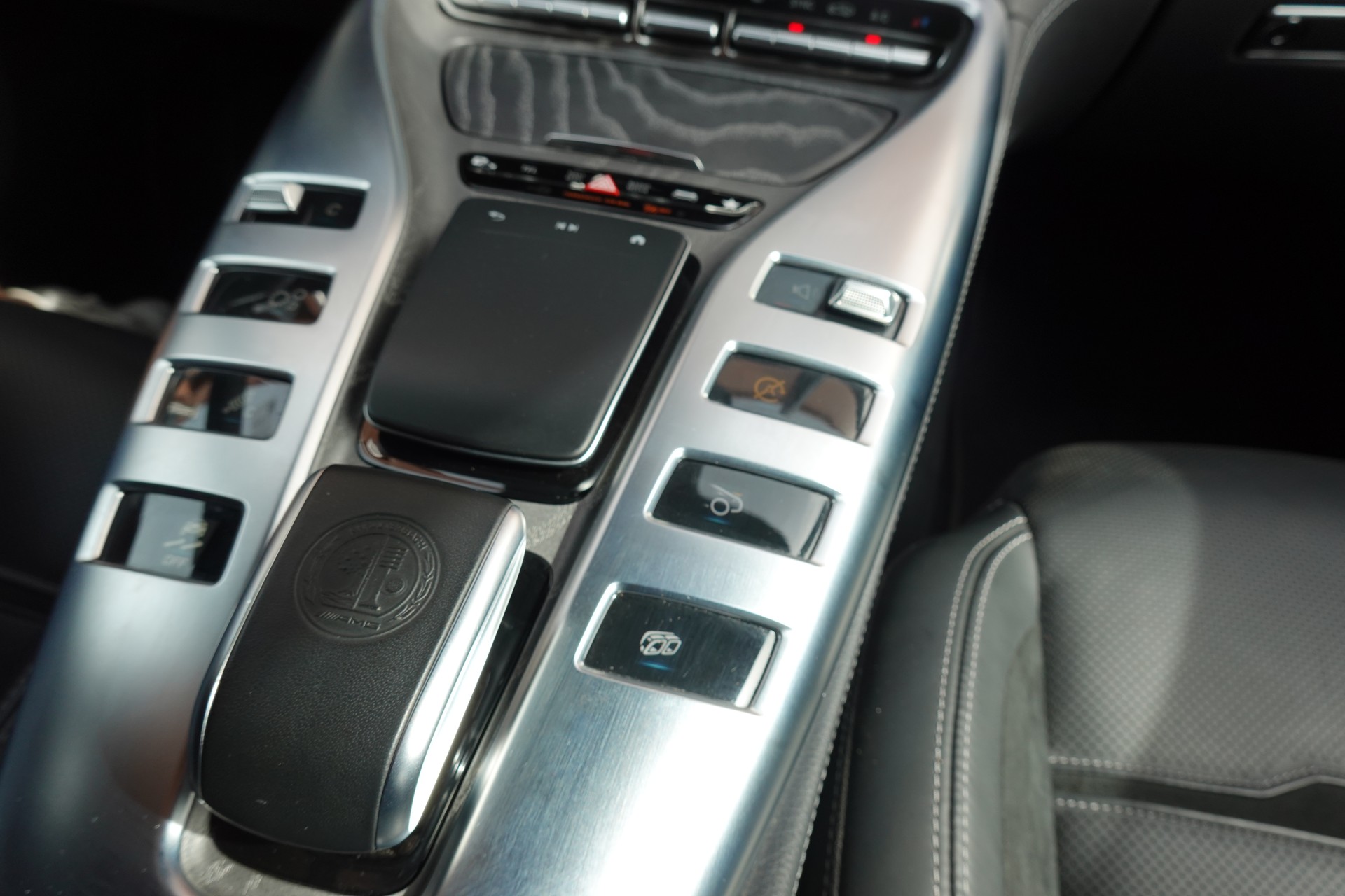 MERCEDES-BENZ AMG GT 4 53 4Matic+ Executive Speedshift MCT - "CH Auto * Pack AMG Night * Son Burmester * Sièges Electrique *Head-Up Display"-image-18