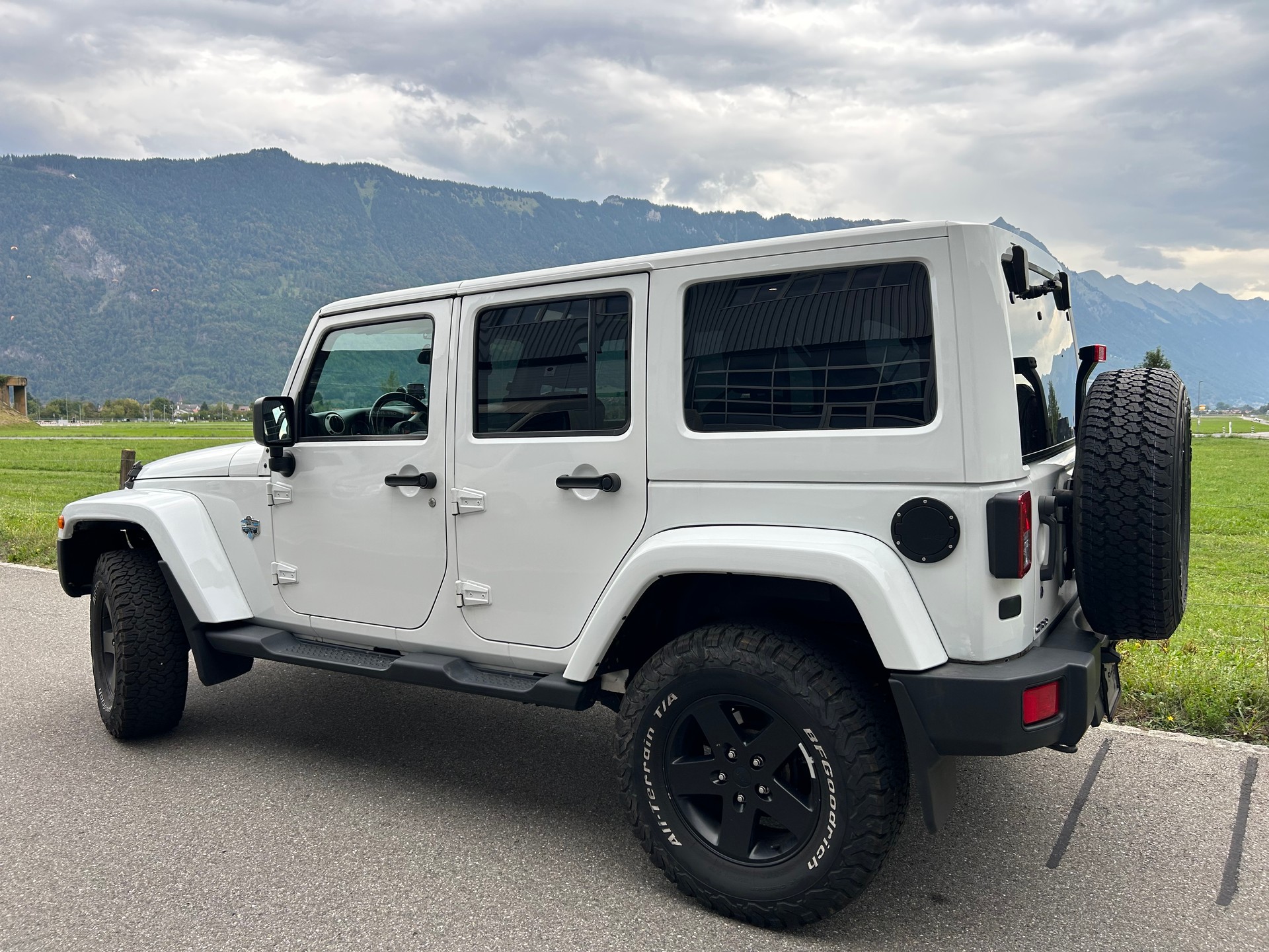 JEEP Wrangler 2.8CRD Unlimited Automatic-image-4