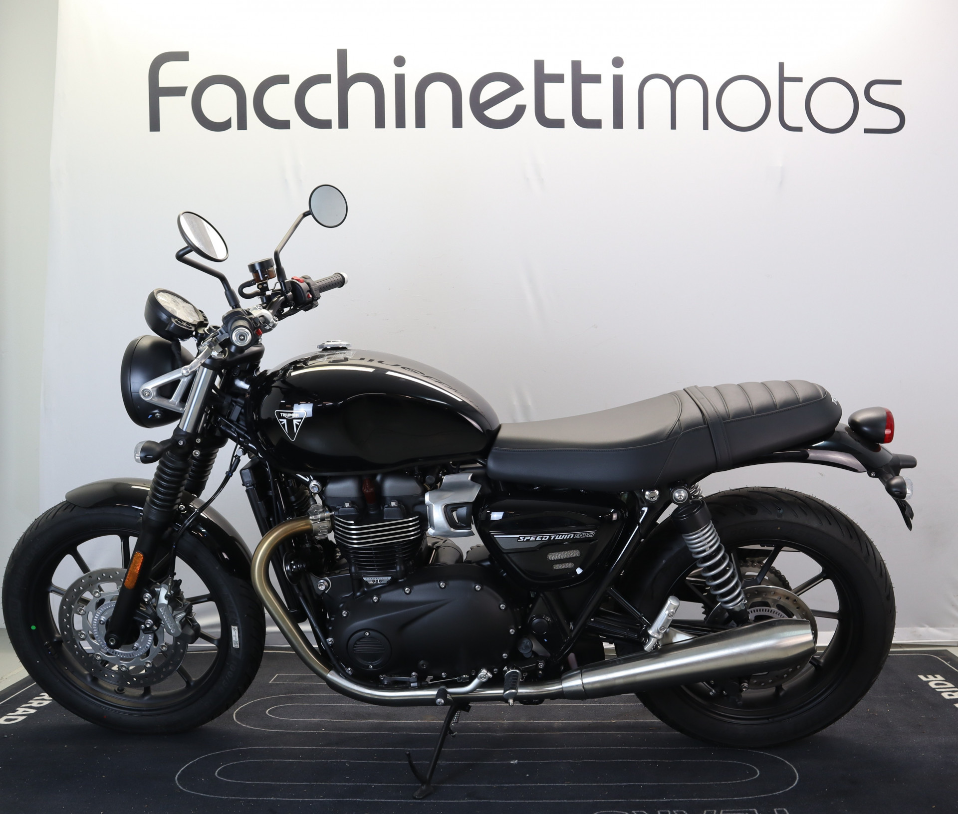 TRIUMPH Speed Twin 900-image-1