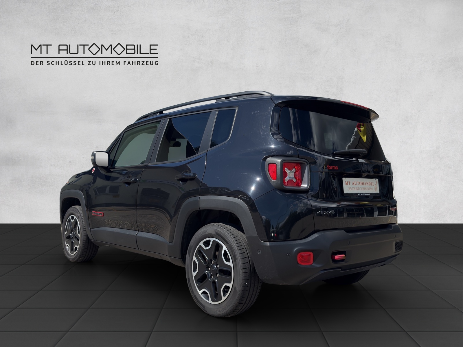 JEEP Renegade 2.0 CRD Trailhawk AWD + Low Range 9ATX-showroom-element-1