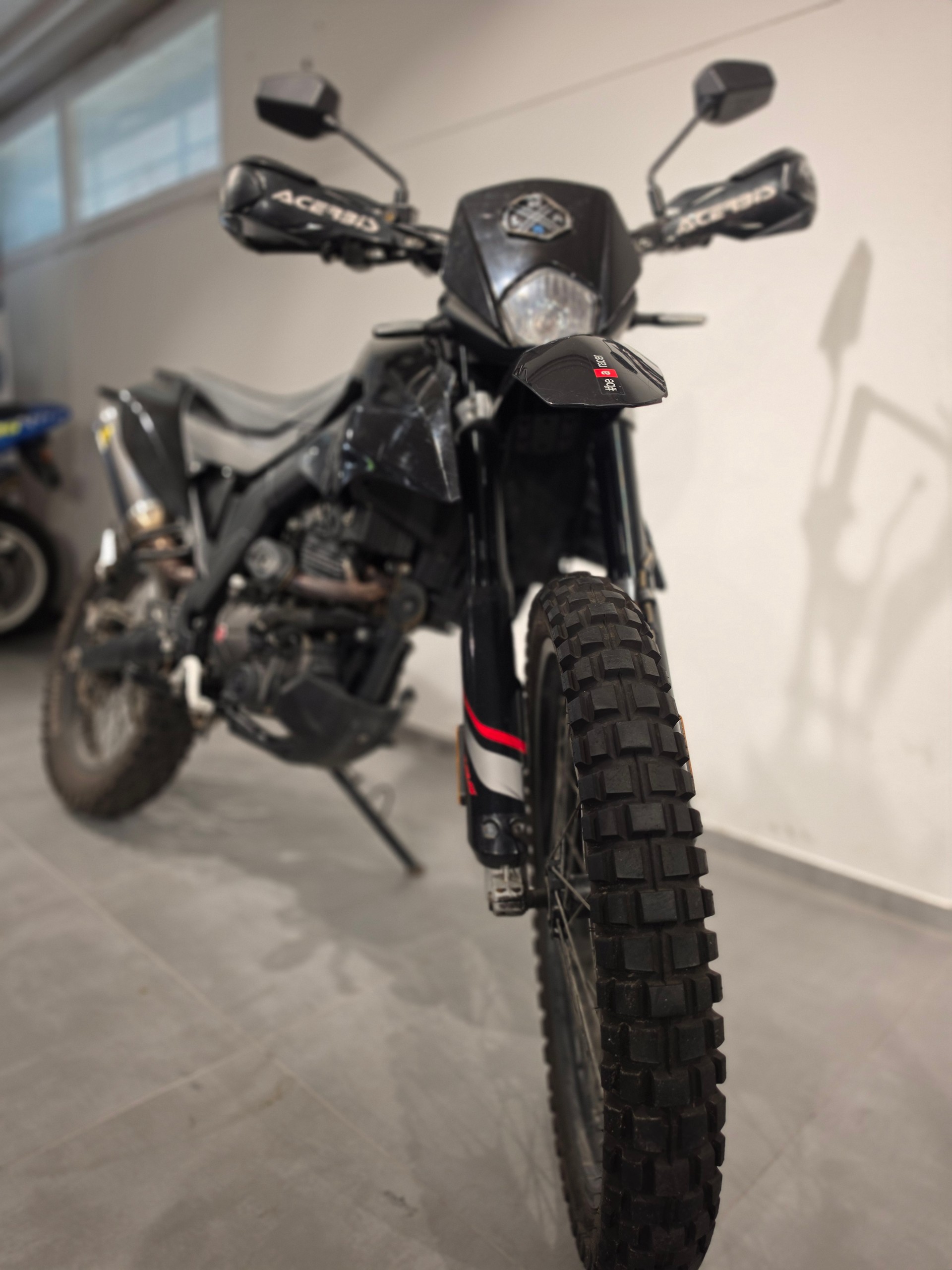 APRILIA RX 125-showroom-element-3