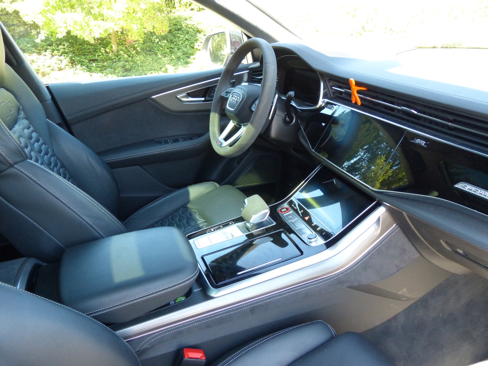 AUDI RSQ8 quattro tiptronic-image-23
