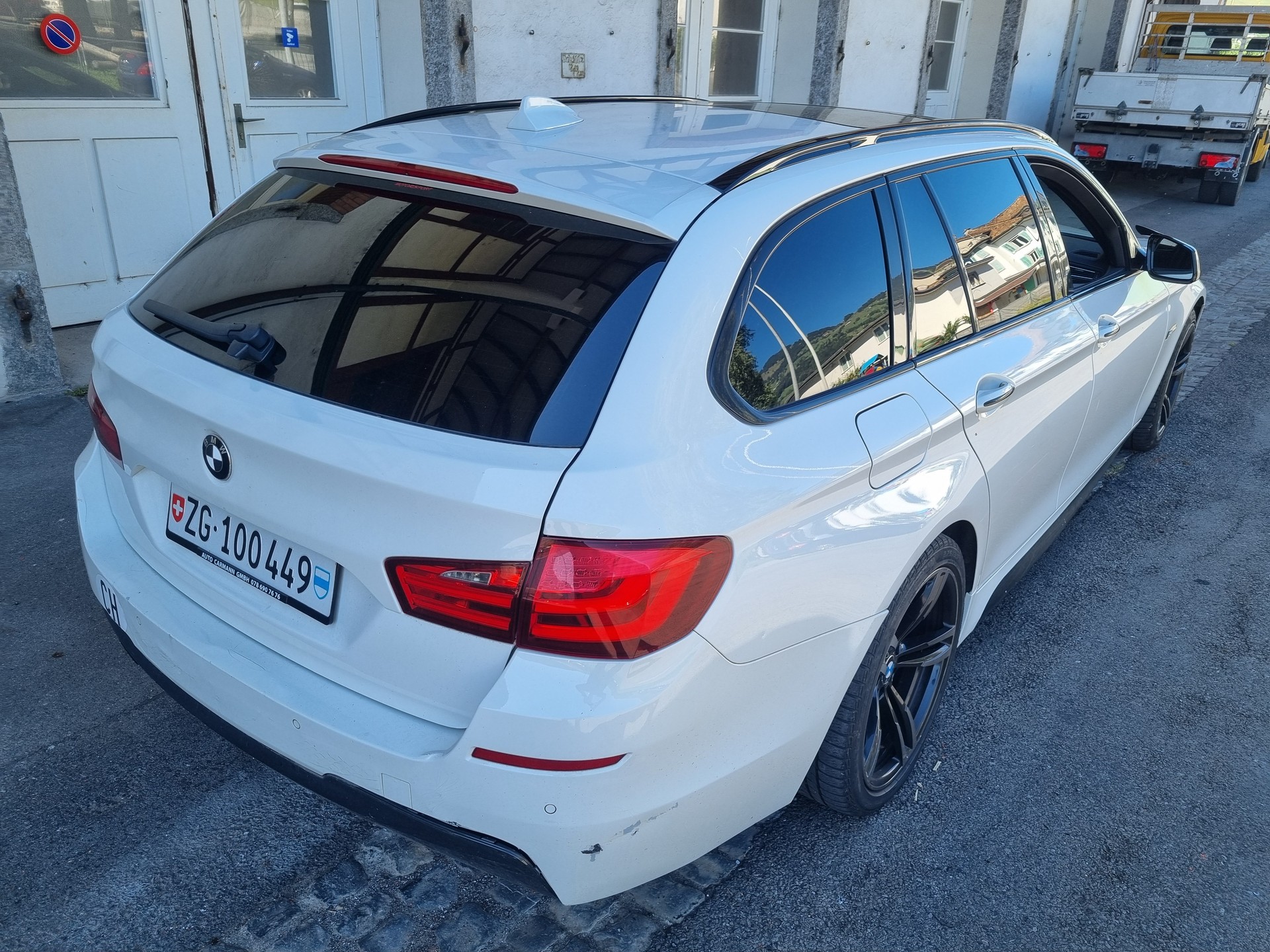 BMW 530d Touring Steptronic-image-2