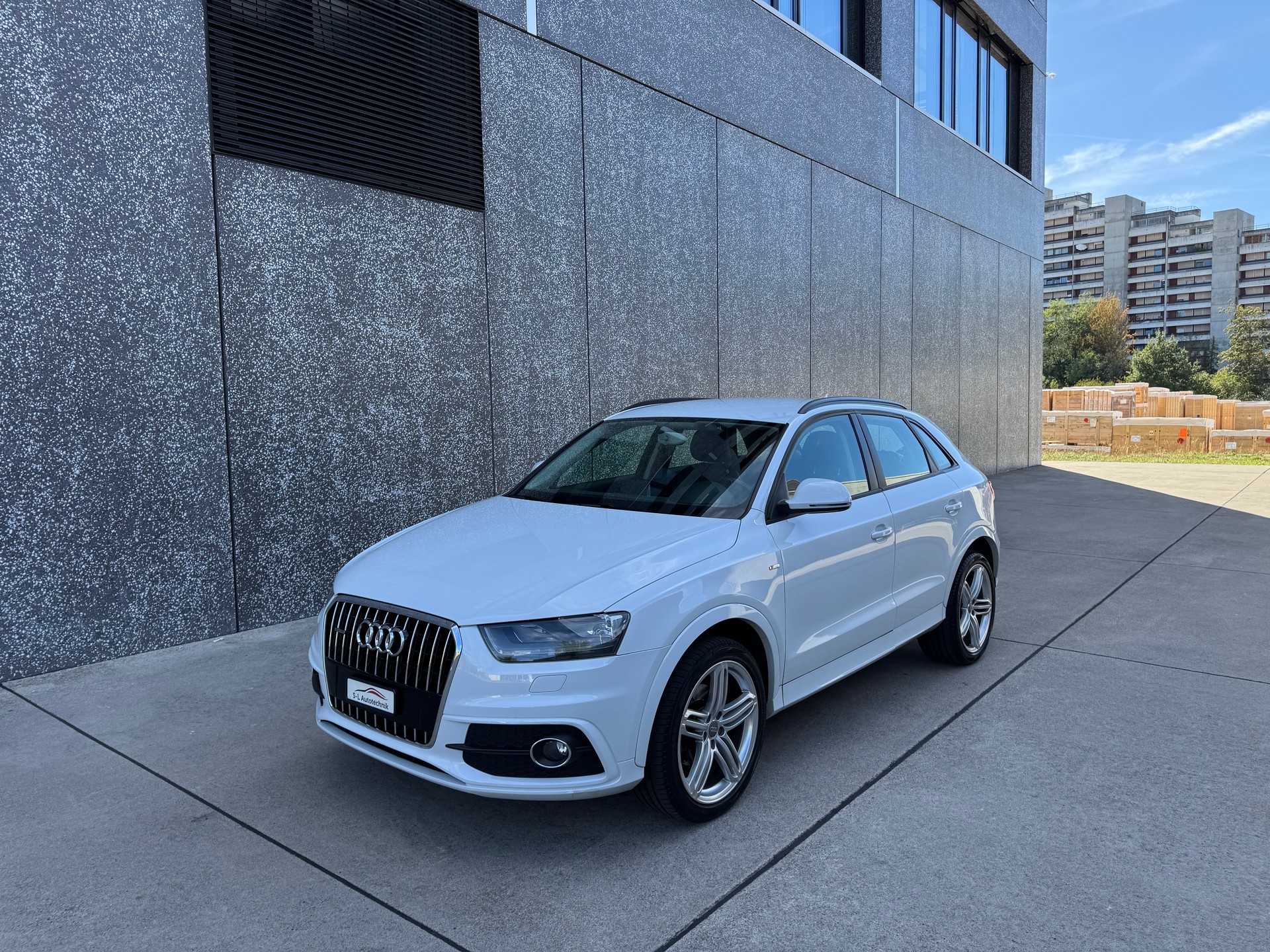 AUDI Q3 2.0 TDI quattro S-tronic