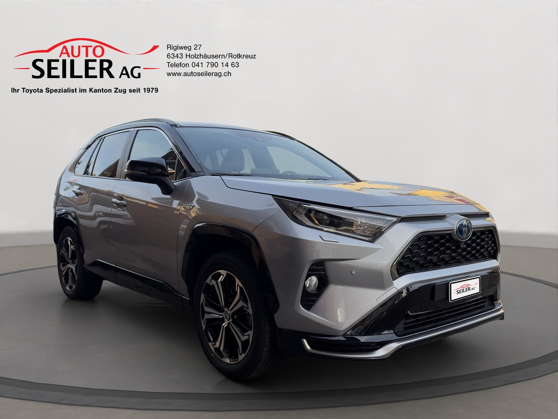 TOYOTA RAV-4 2.5 PHEV Platinum e-CVT 4WD-showroom-element-1