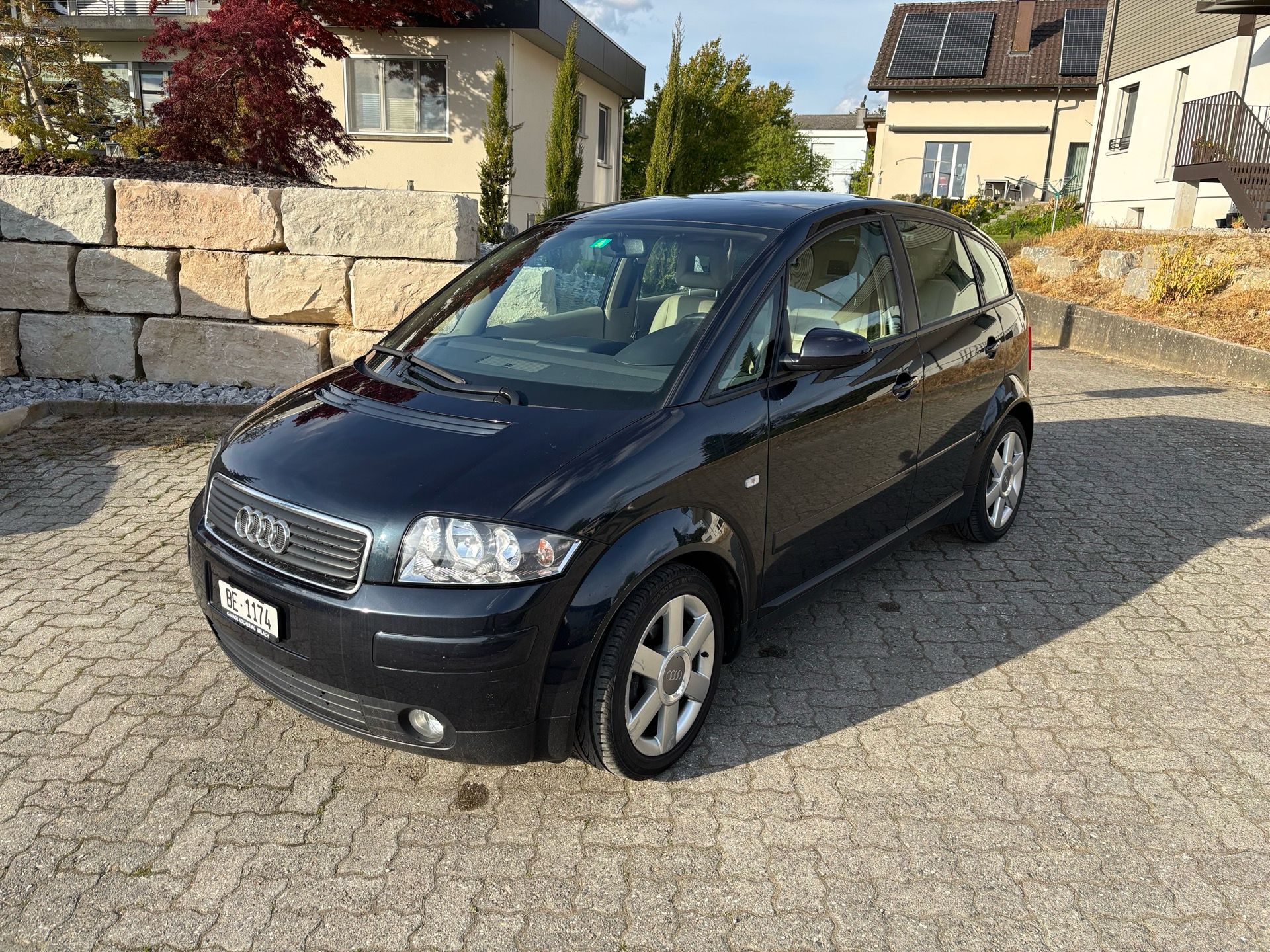AUDI 1.4 75