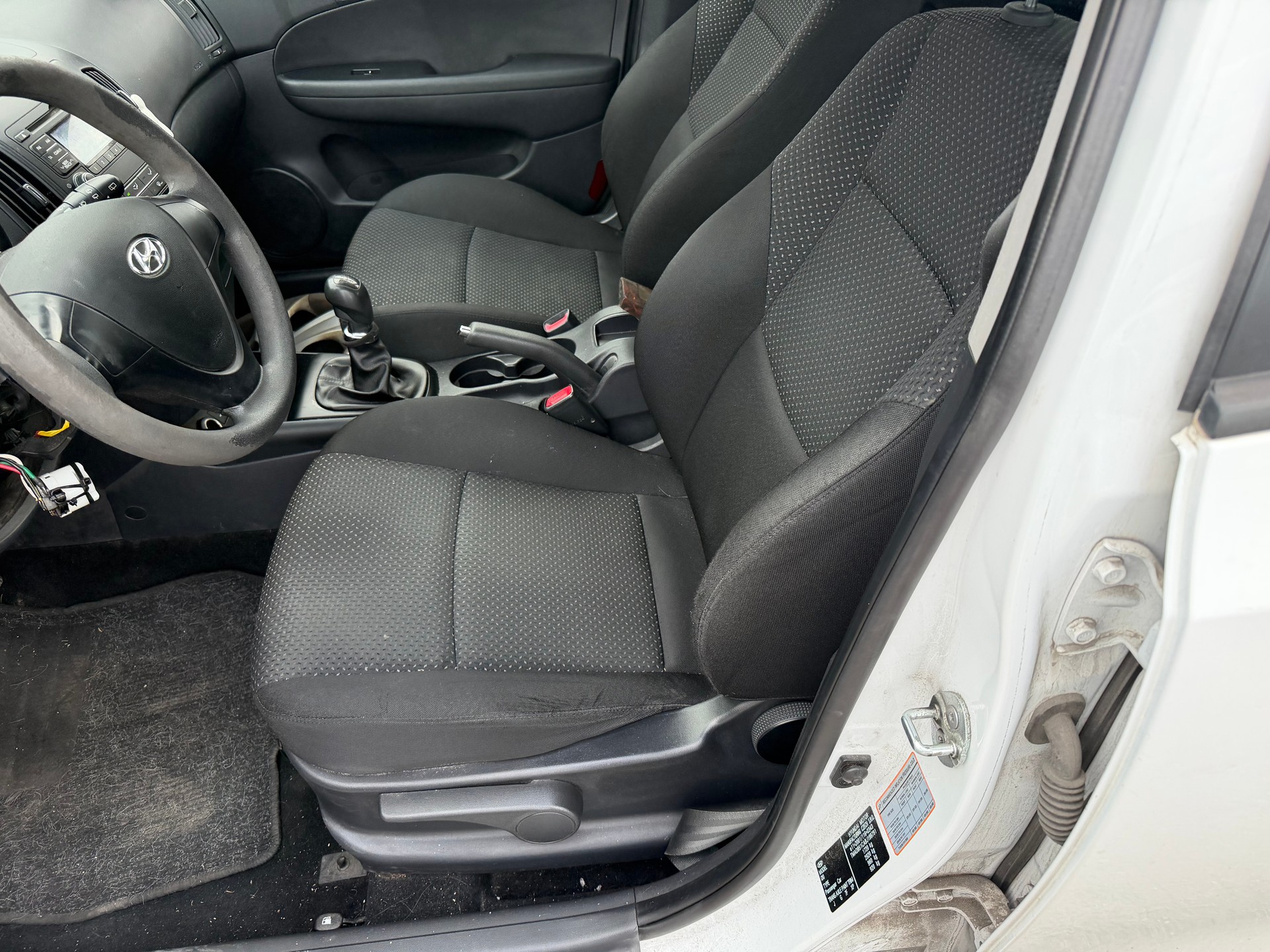 HYUNDAI i30 1.4 Comfort-image-5