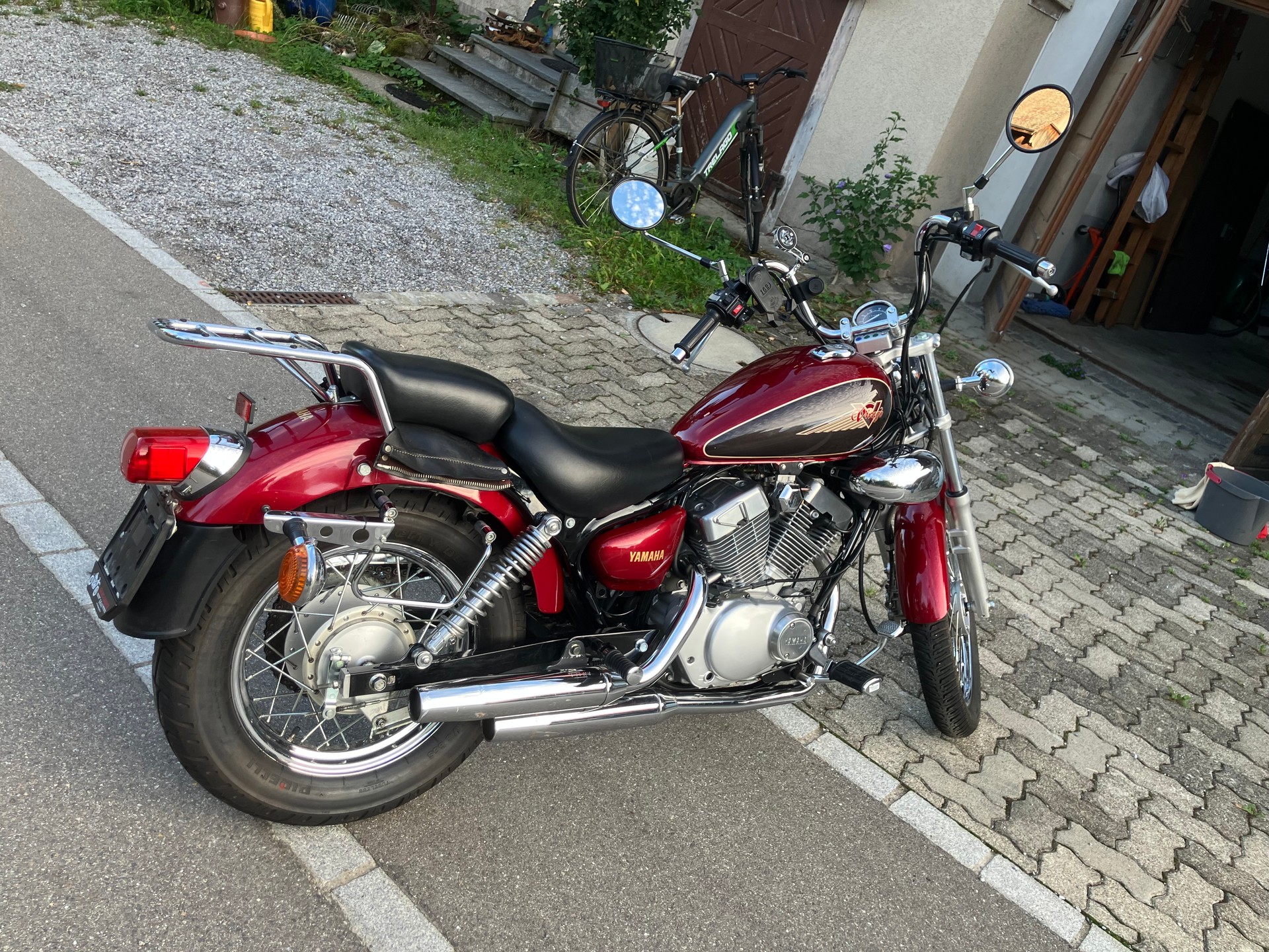 YAMAHA XV 125 Virago-image-9