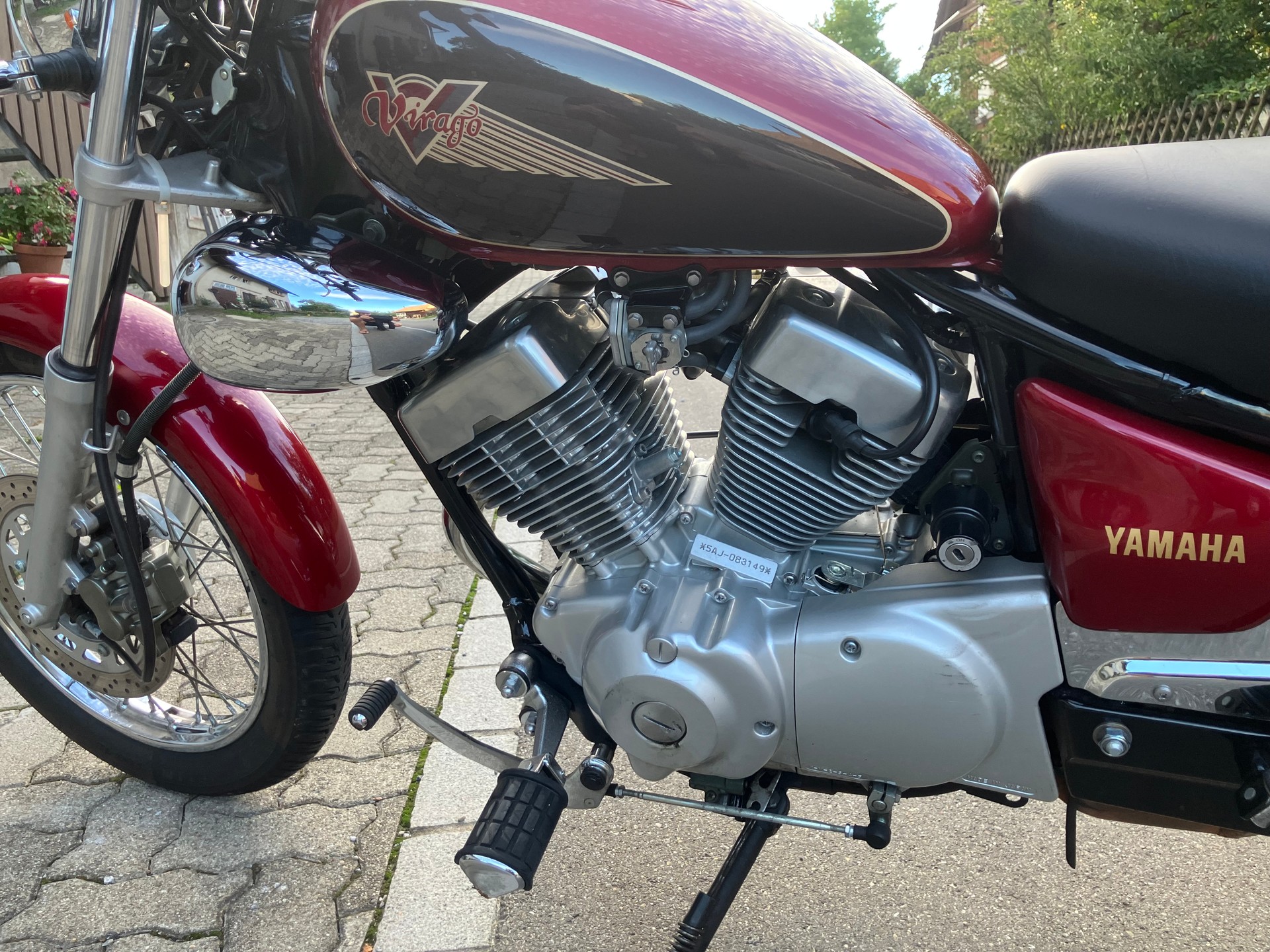 YAMAHA XV 125 Virago-image-3