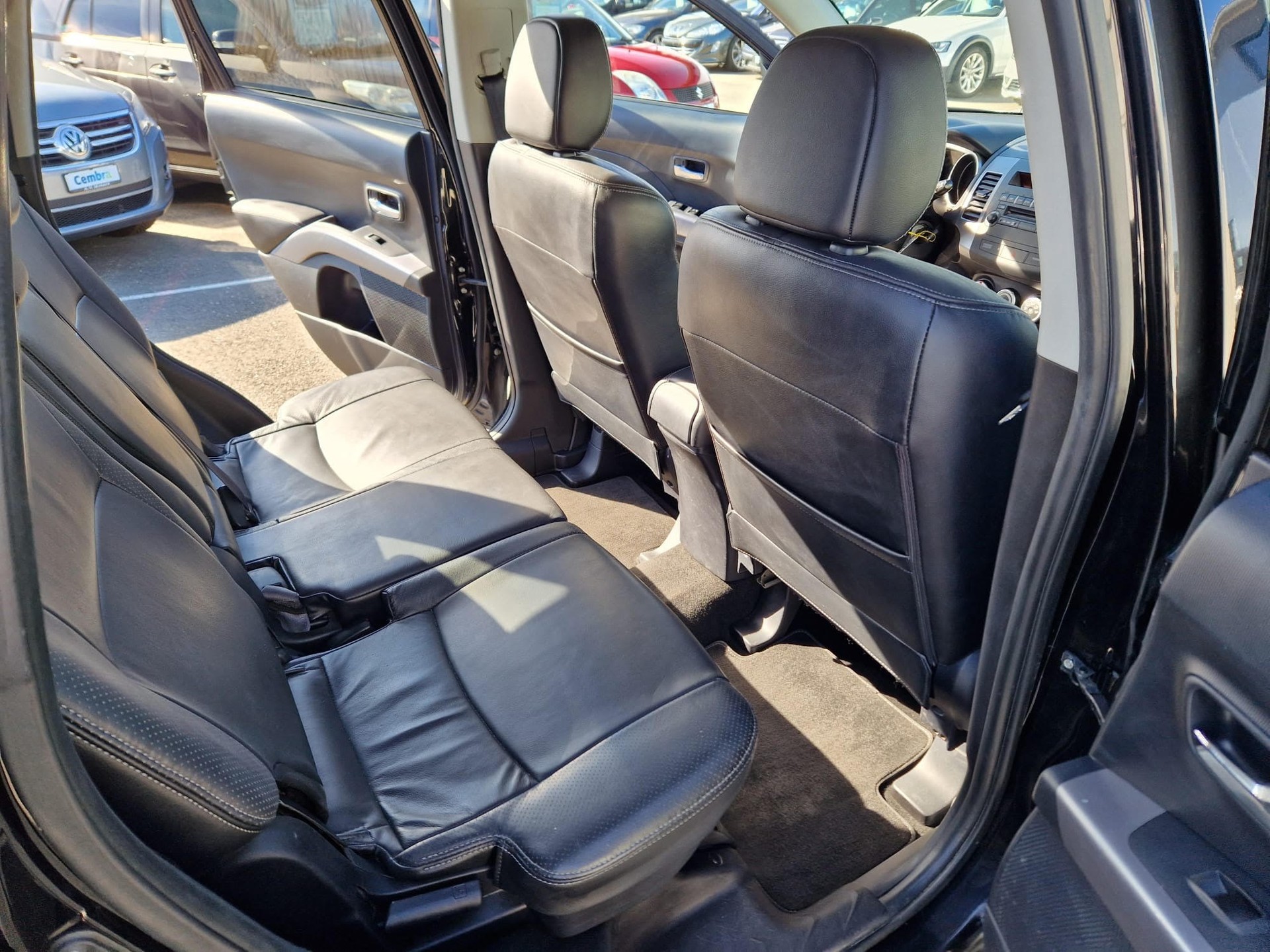 PEUGEOT 4007 2.2 HDi Platinum Edition-image-12