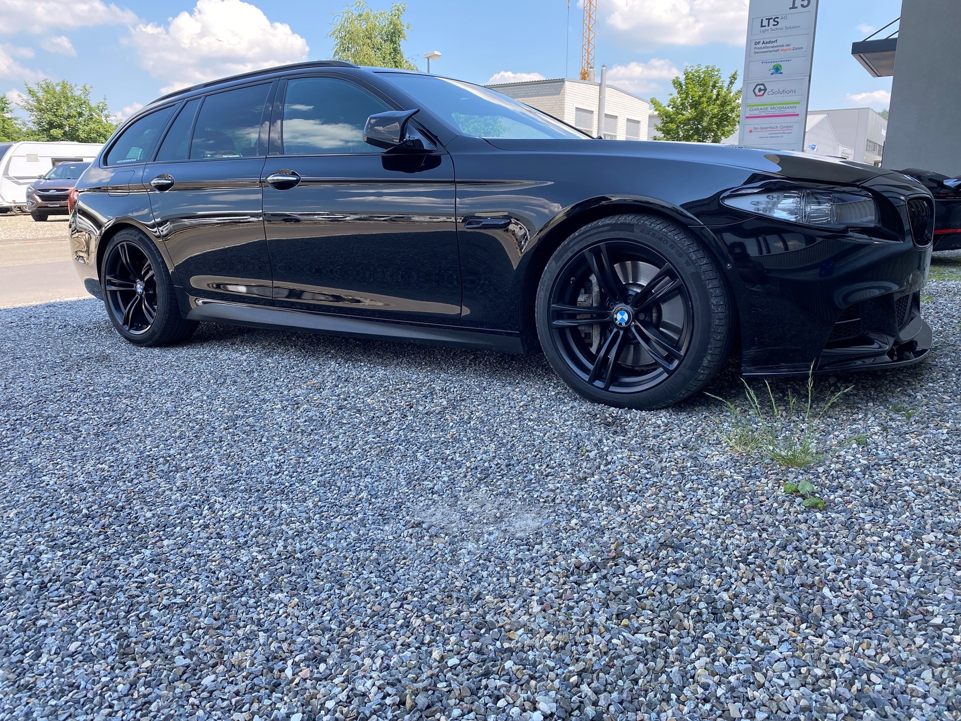 BMW M550d xDrive Touring Steptronic-image-3