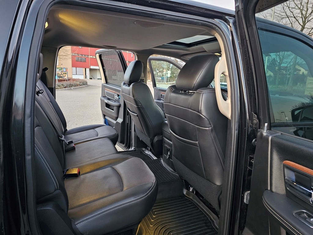 DODGE 1500 3.0 Ecodiesel CrewCab Laramie 4x4-image-14