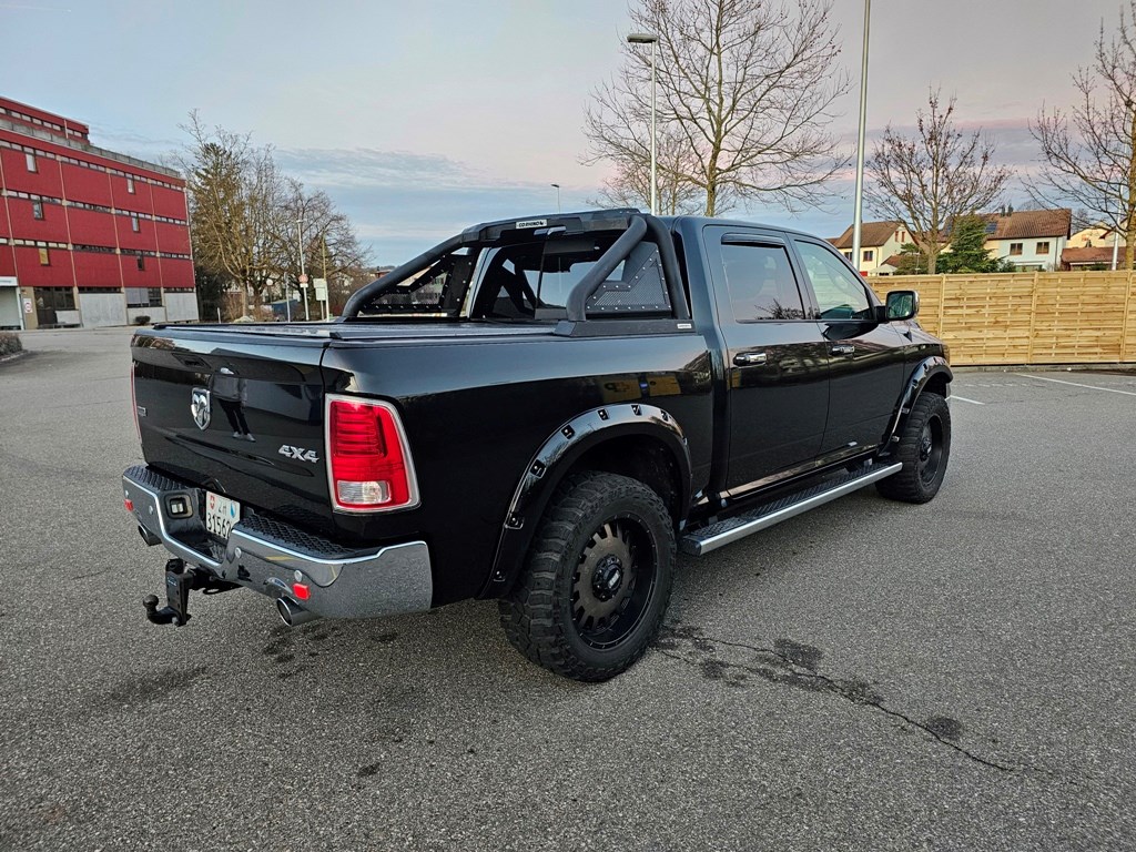DODGE 1500 3.0 Ecodiesel CrewCab Laramie 4x4-image-7