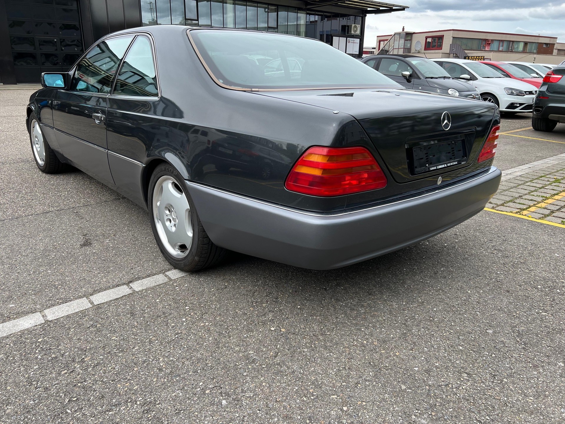 MERCEDES-BENZ S 420 Automatic | Volllederausstattung in Schwarz | Elektrische & beheizte Sitze | Elektrisches Schiebedach uvm.-image-6
