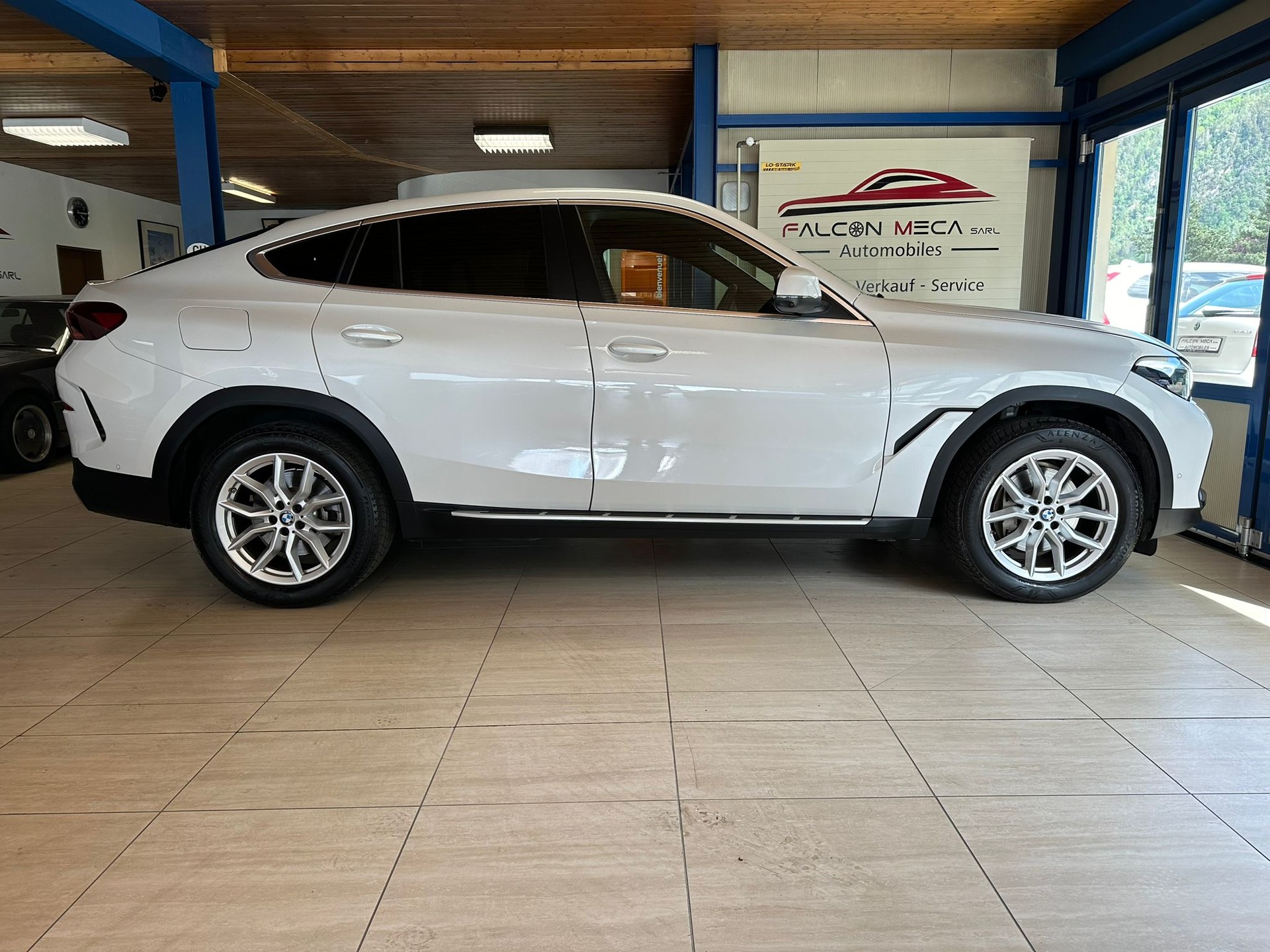 BMW X6 40i xDrive-image-7