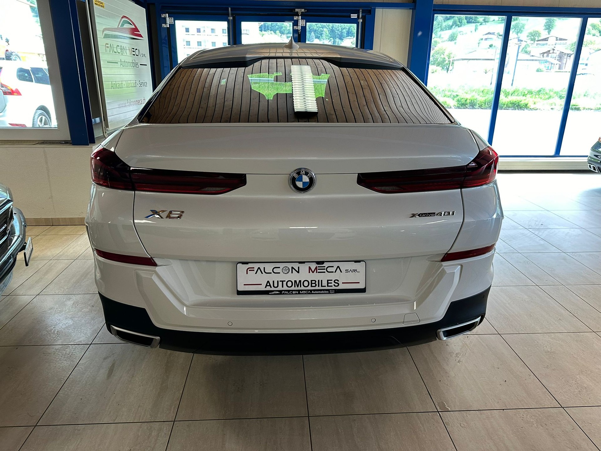 BMW X6 40i xDrive-image-4