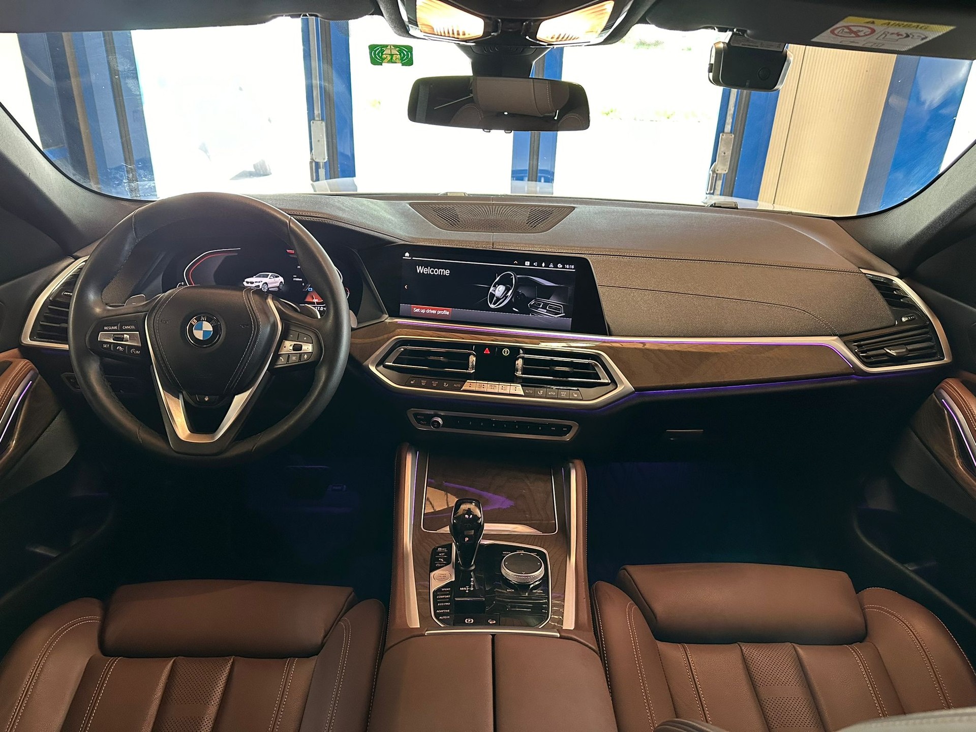 BMW X6 40i xDrive-image-9