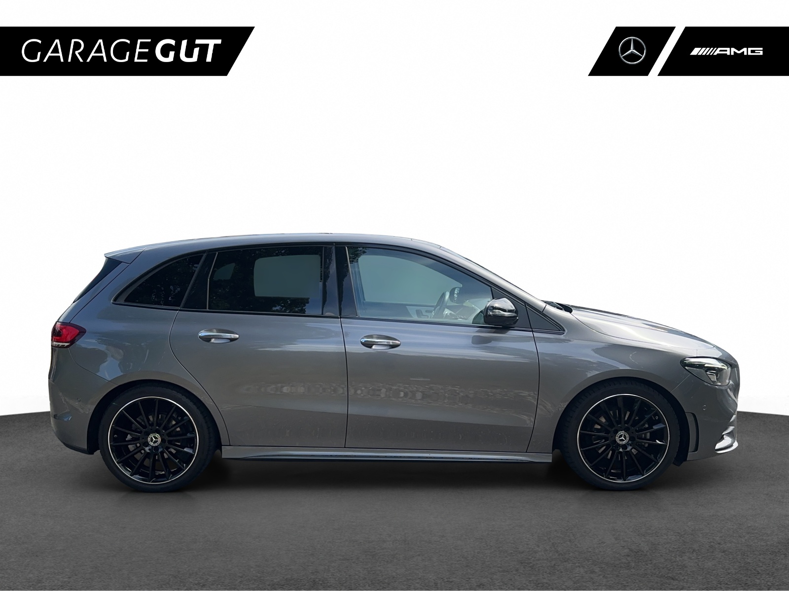 MERCEDES-BENZ B 200 d AMG Line-image-5