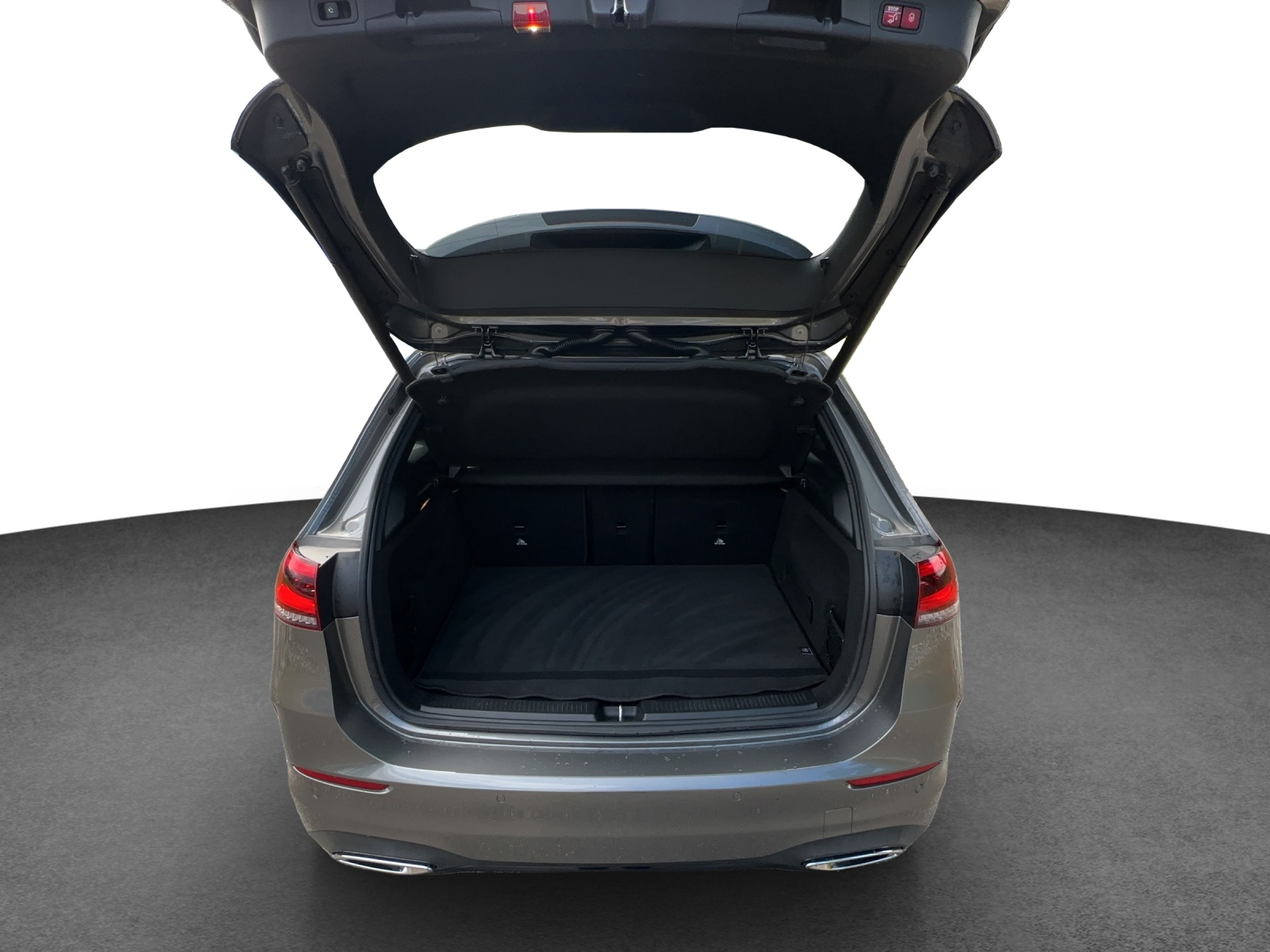 MERCEDES-BENZ B 200 d AMG Line-image-19