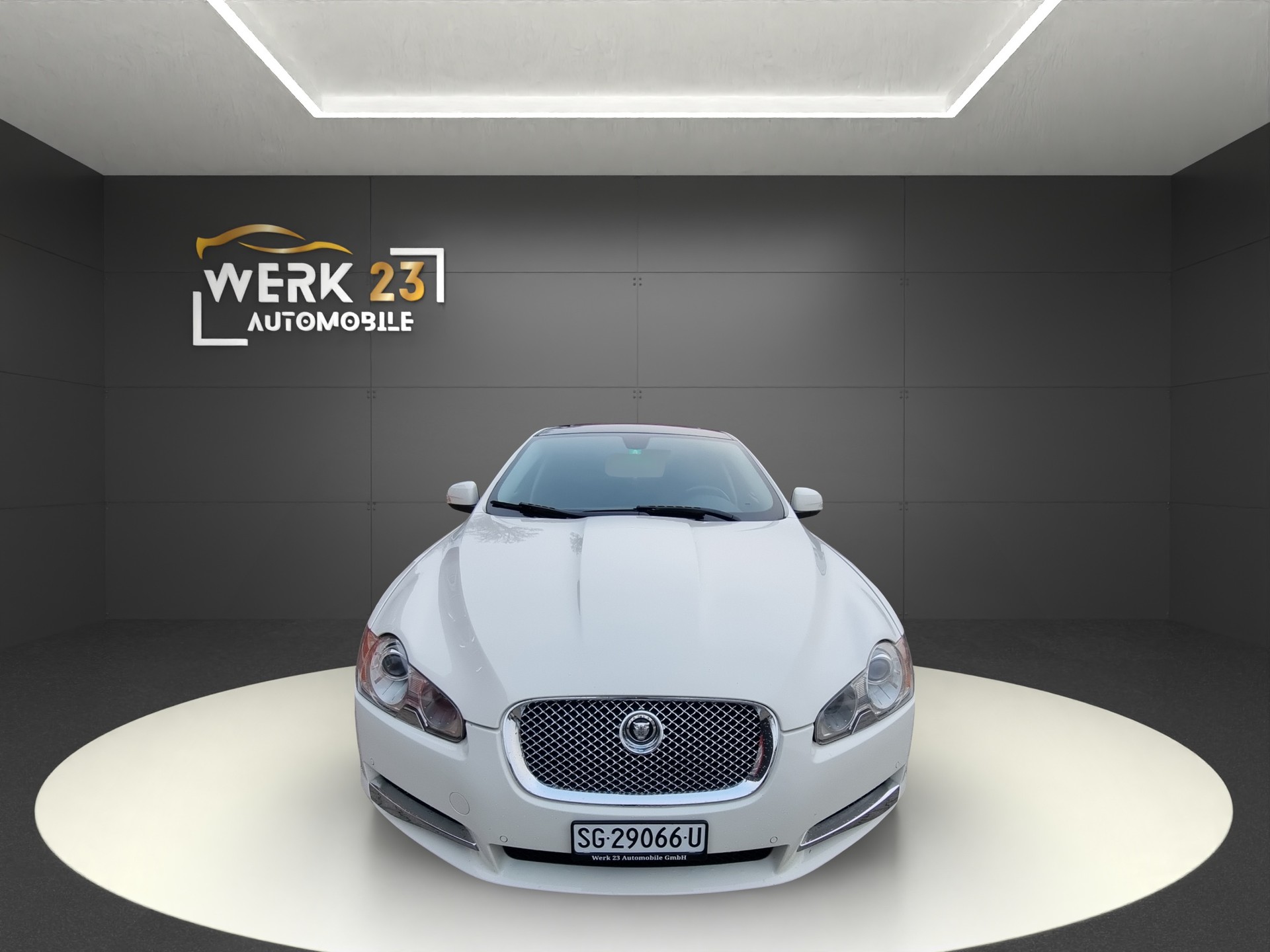 JAGUAR XF 4.2 V8 S/C-image-1