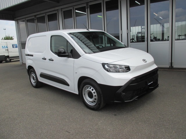 TOYOTA Proace City Van EV 50 kWh Active Medium