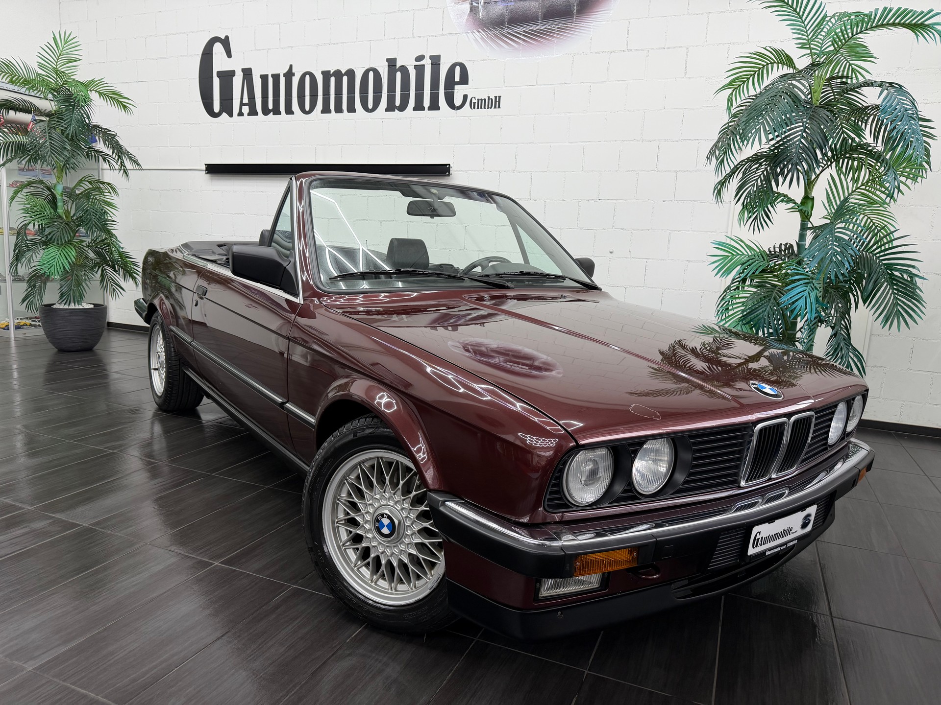 BMW 325i Cabrio ⭐️-showroom-element-1