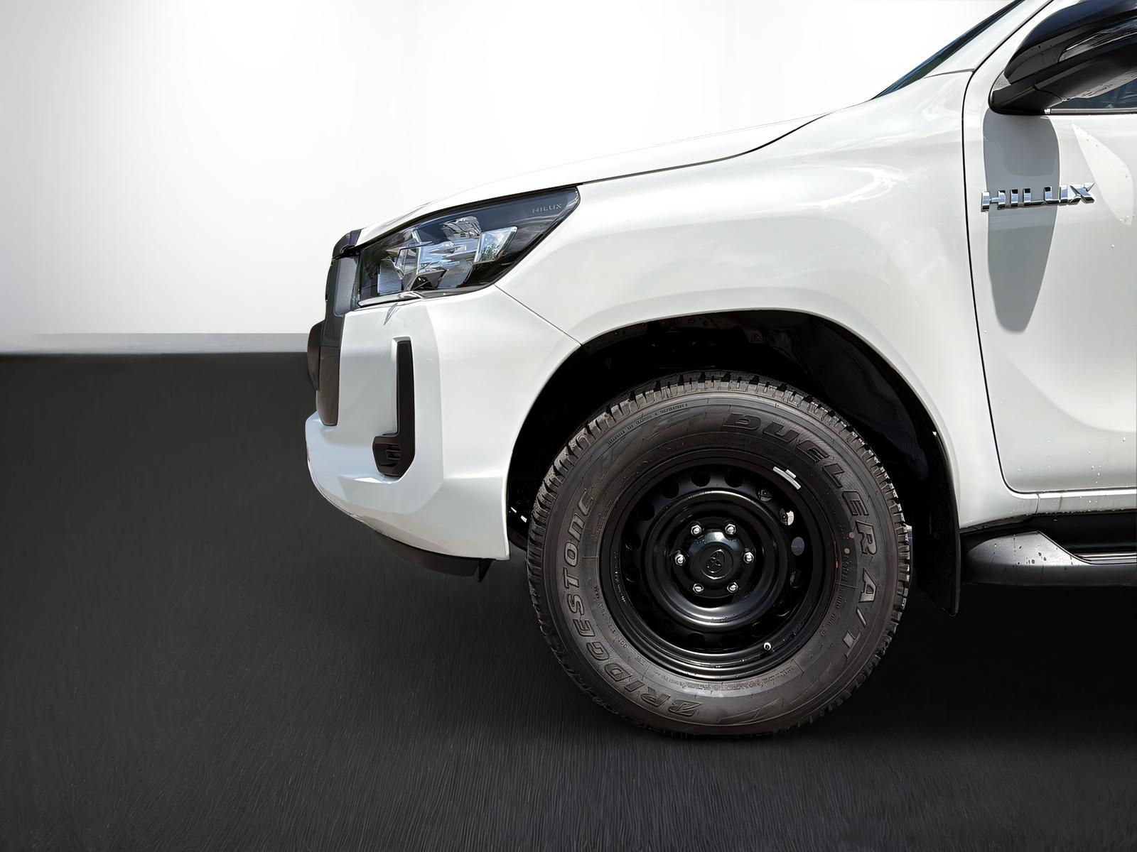 TOYOTA Hilux Double Cab.-Pick-up 2.8 D-4D 204 Comfort-image-15