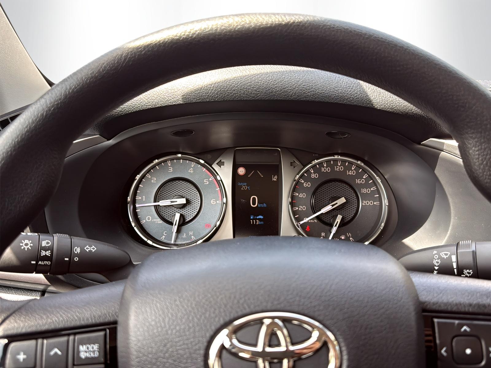 TOYOTA Hilux Double Cab.-Pick-up 2.8 D-4D 204 Comfort-image-10