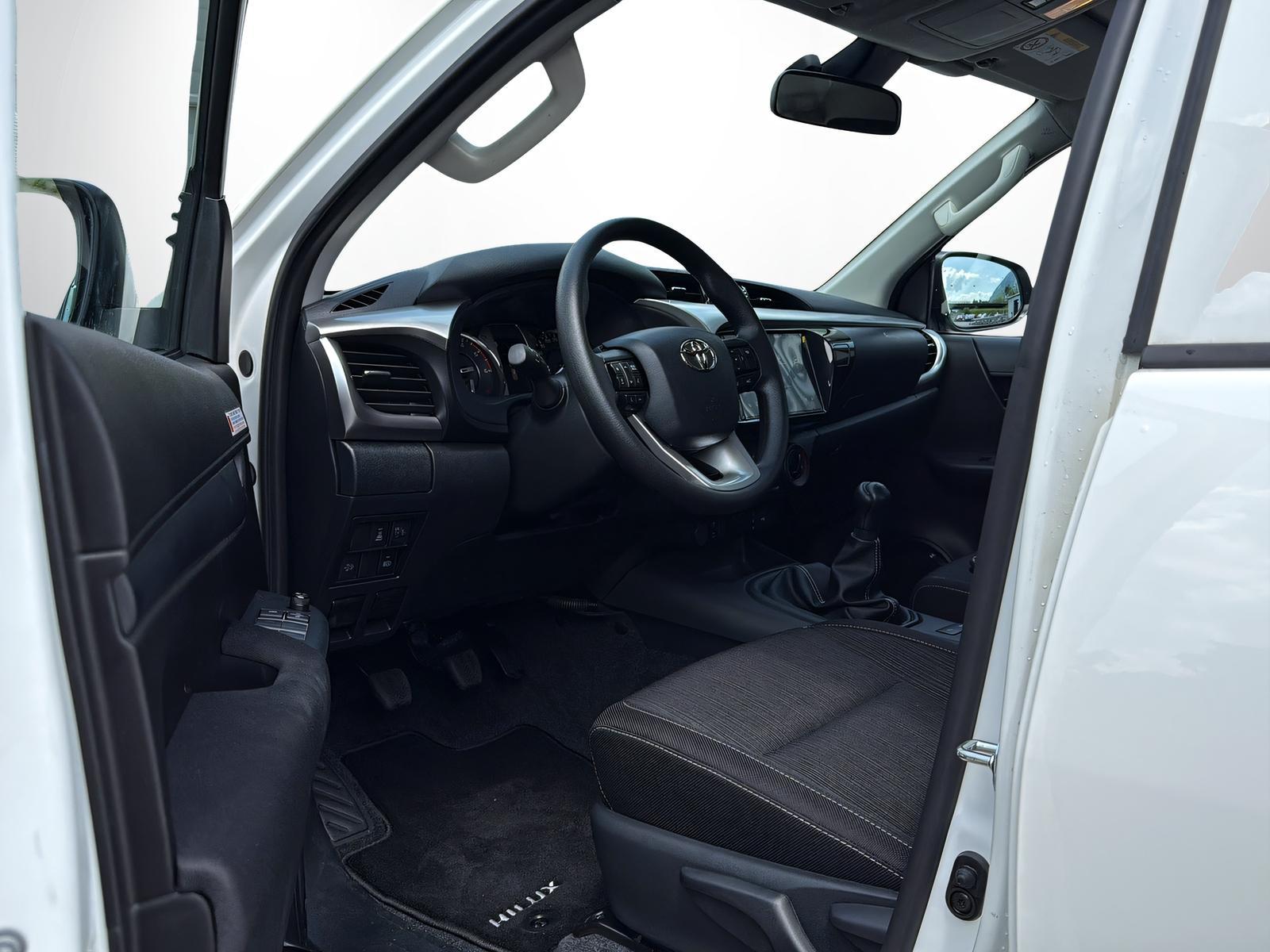 TOYOTA Hilux Double Cab.-Pick-up 2.8 D-4D 204 Comfort-image-20