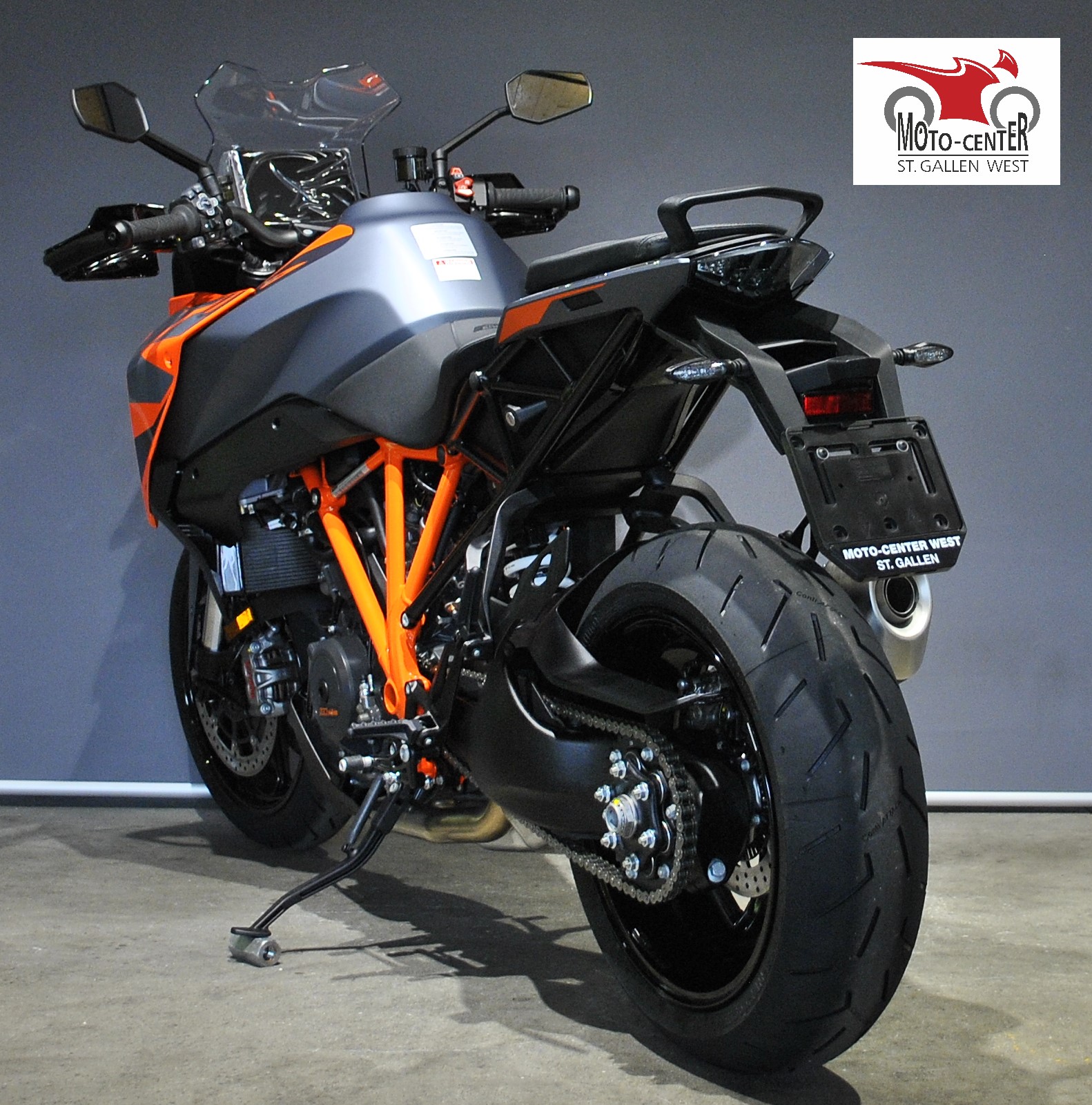 KTM 1290 Super Duke GT-image-3