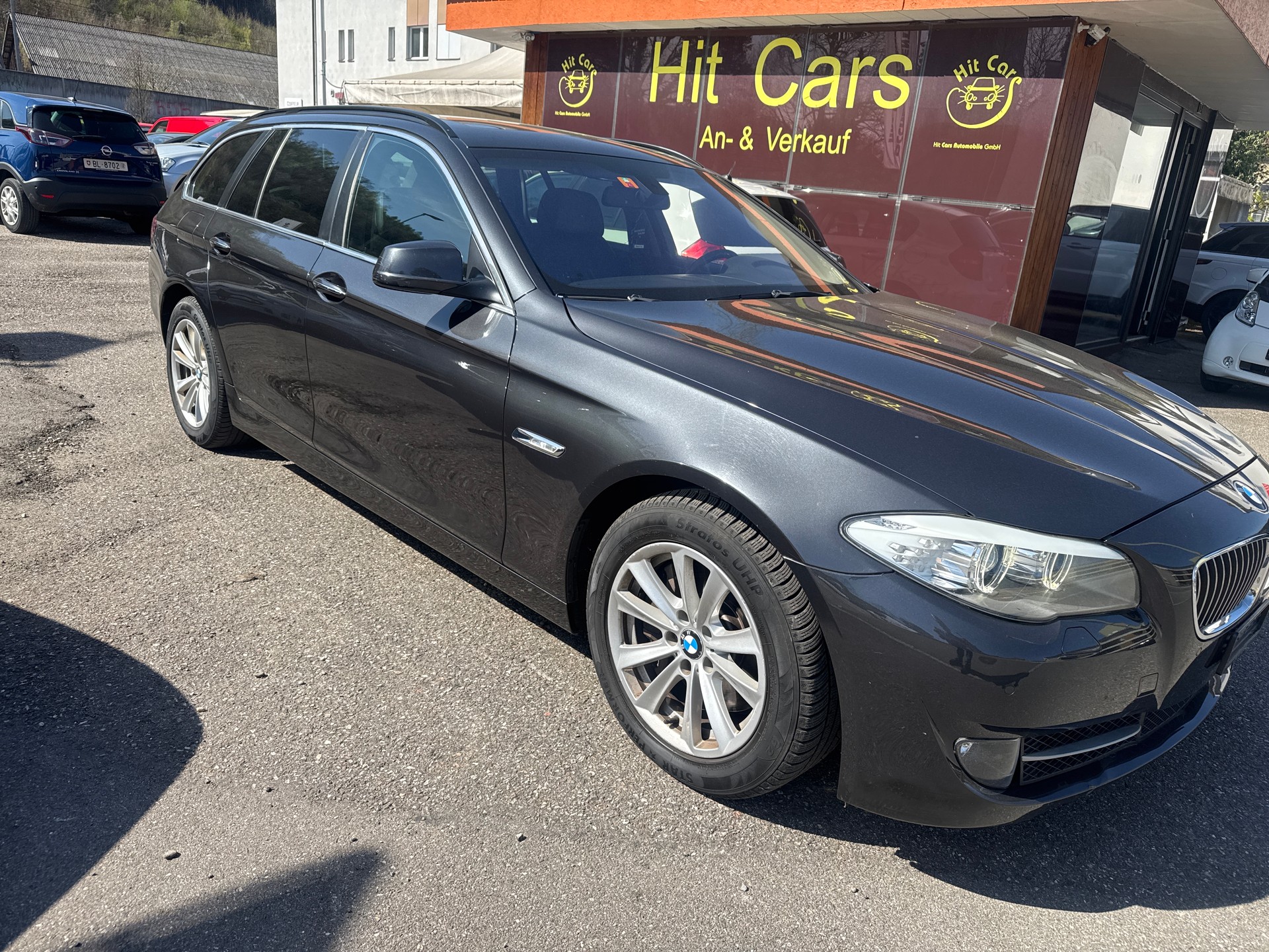 BMW 535d xDrive Touring Steptronic-showroom-element-1