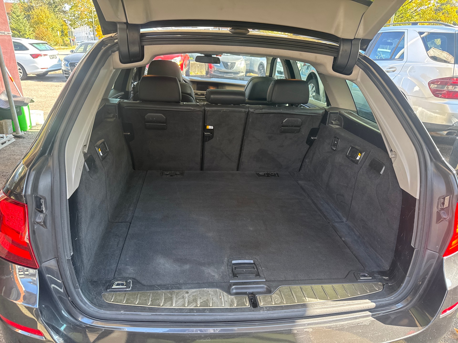 BMW 535d xDrive Touring Steptronic-image-10