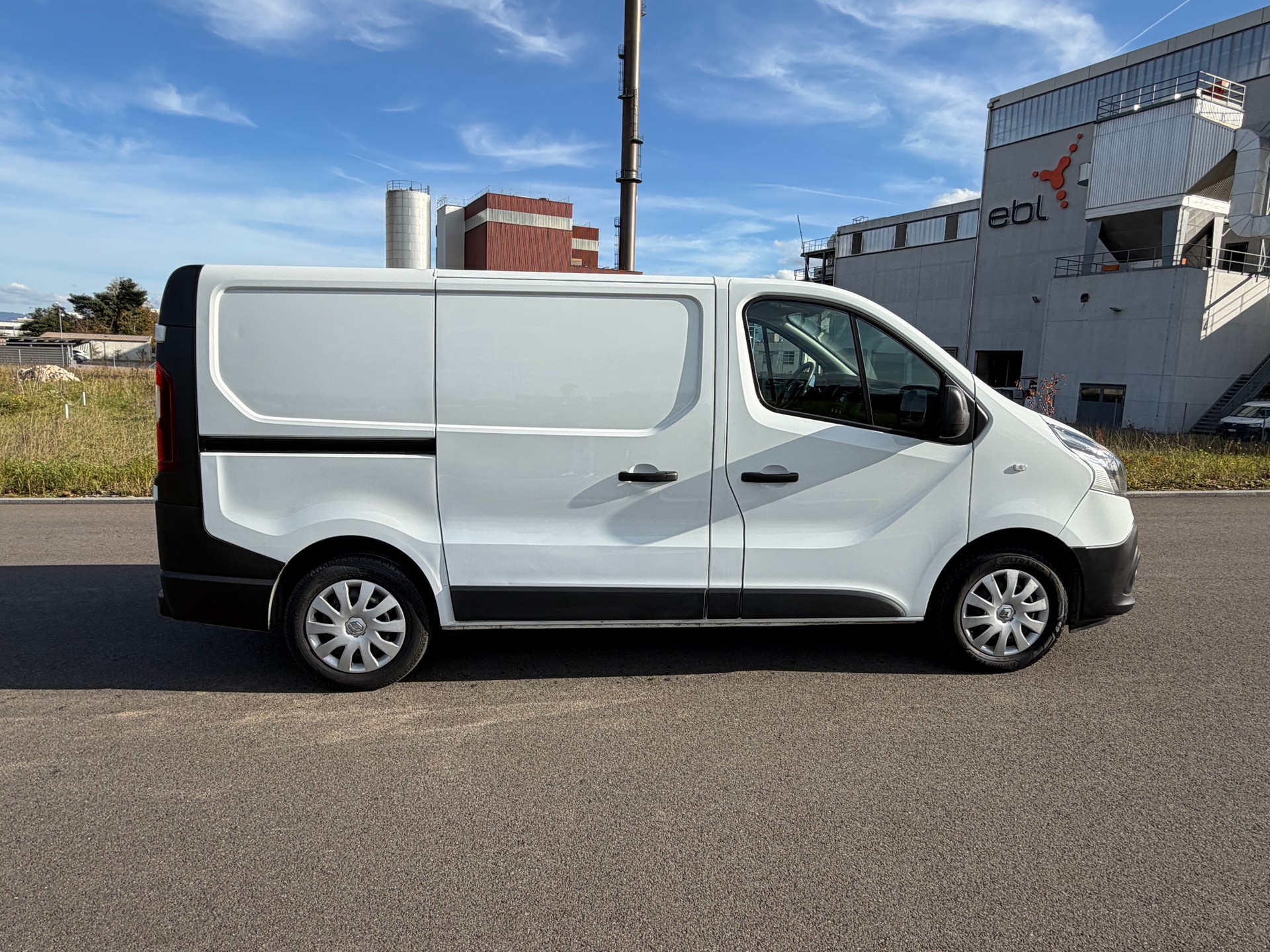 RENAULT Trafic 2.0 Energy dCi 120 3.0t Business L1H1-image-7