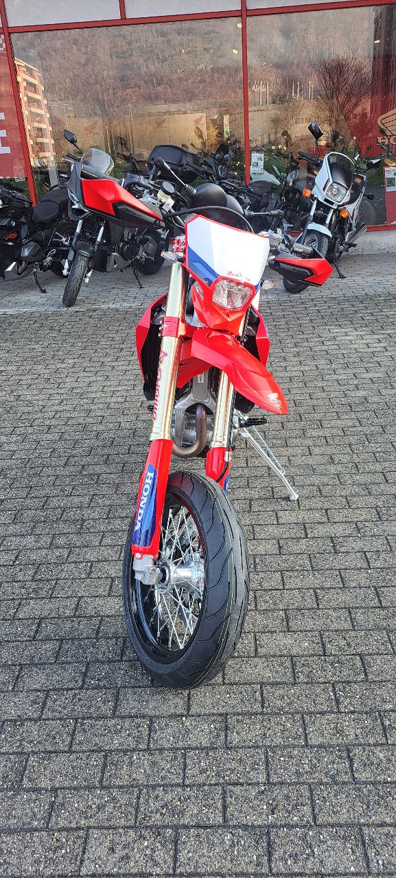 HONDA CRF 450 RX Supermoto-image-1