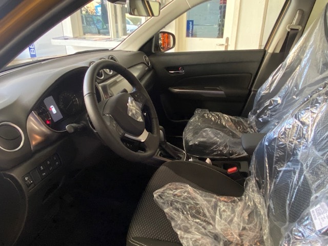 SUZUKI Vitara 1.4 Boosterjet Compact + 4x4 Hybrid Automatic-image-7