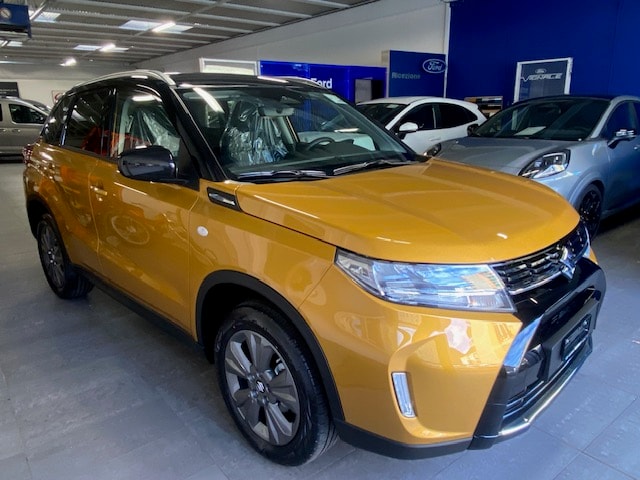SUZUKI Vitara 1.4 Boosterjet Compact + 4x4 Hybrid Automatic-image-4
