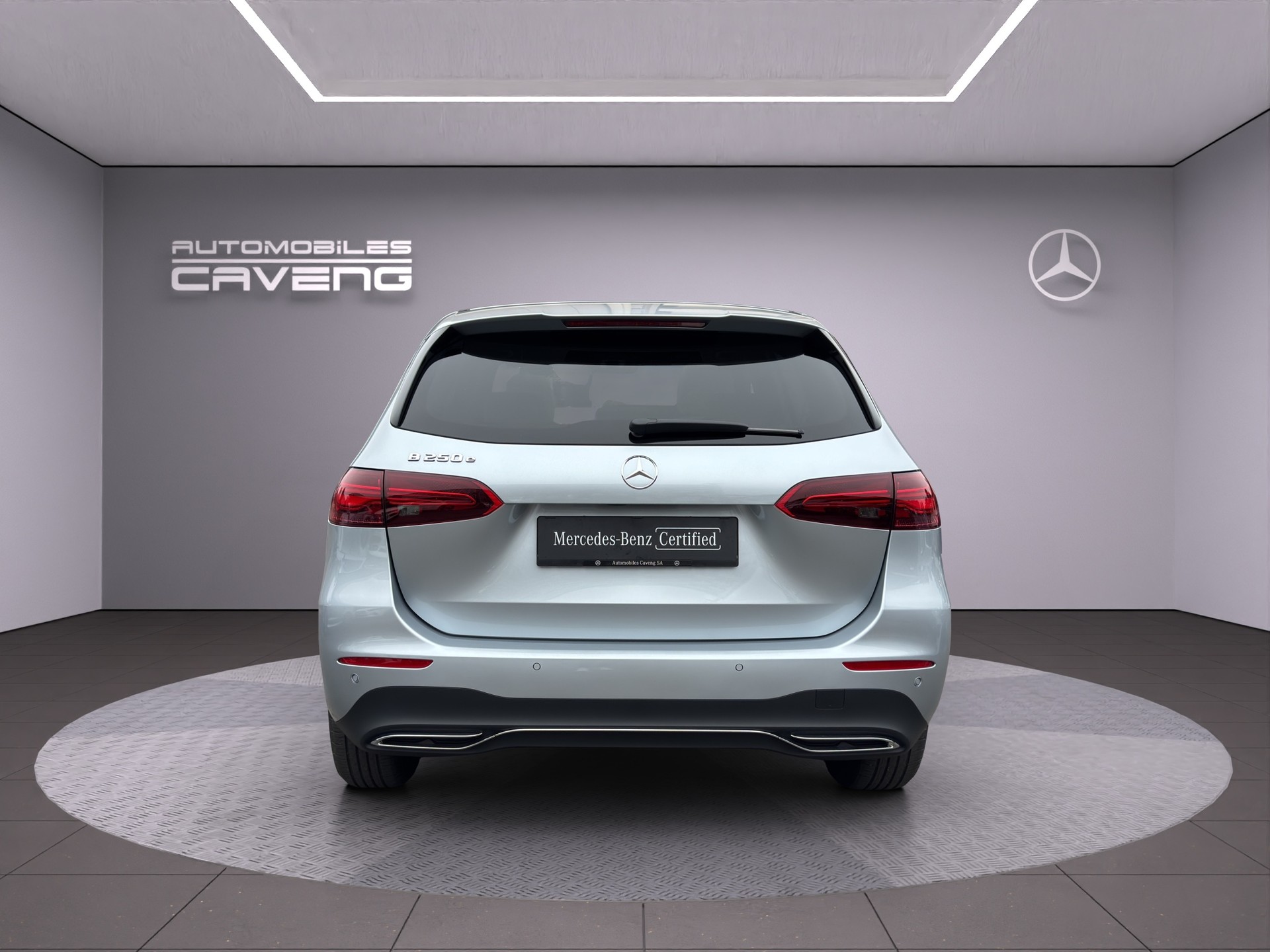 MERCEDES-BENZ B 250 e 8G-DCT-showroom-element-3